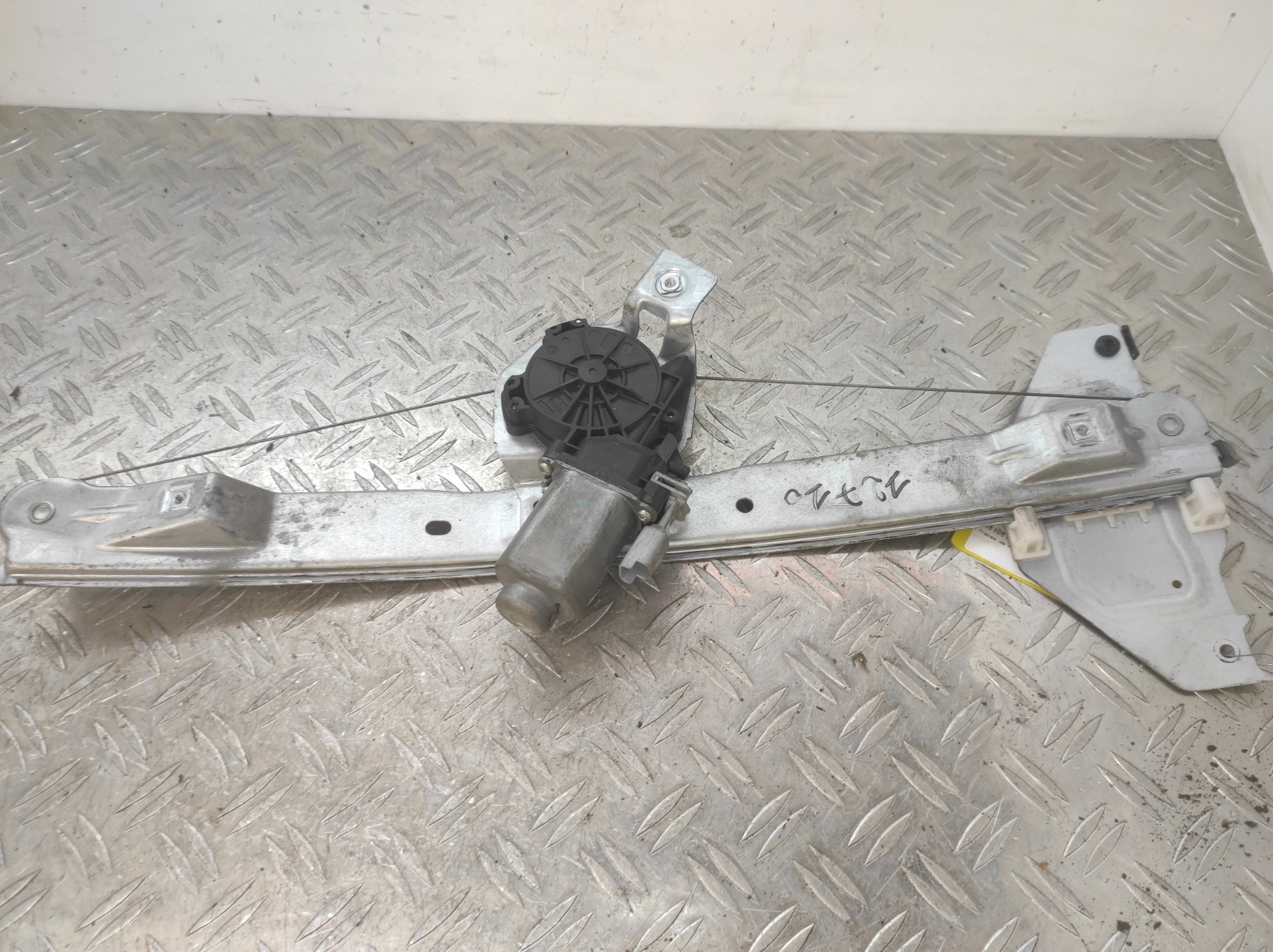 Leve vitre electrique avant droit CITROEN C3 2 PHASE 2 – 9683129380