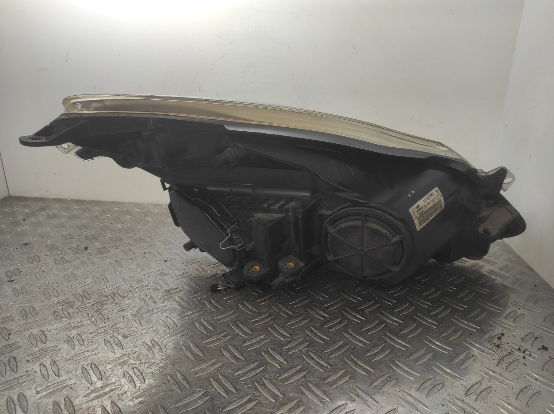 Optique avant principal gauche (feux)(phare) OPEL CORSA D PHASE 1 – 13186381