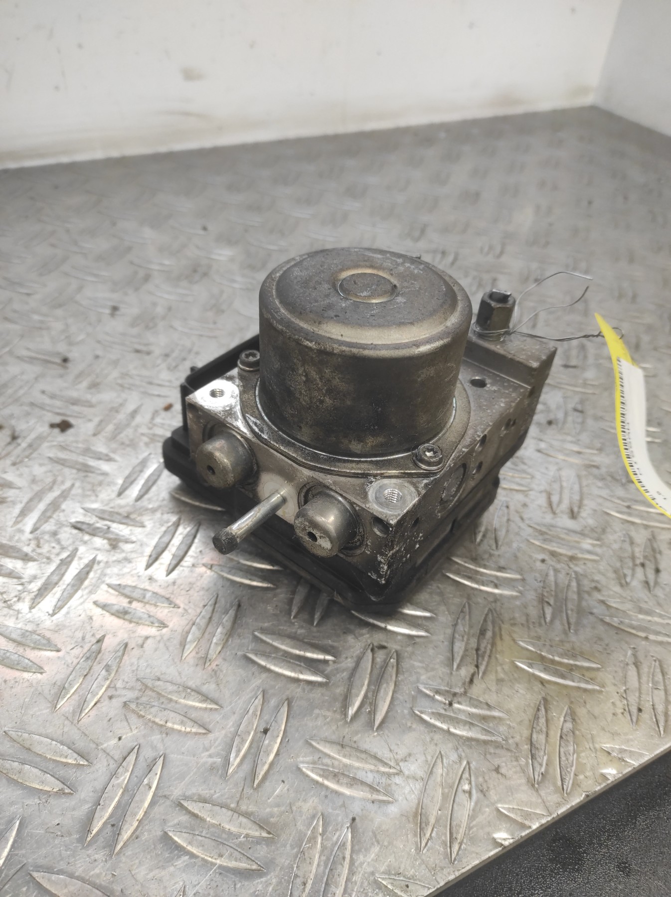 Bloc ABS (freins anti-blocage) NISSAN JUKE 1 PHASE 1 – TD8405