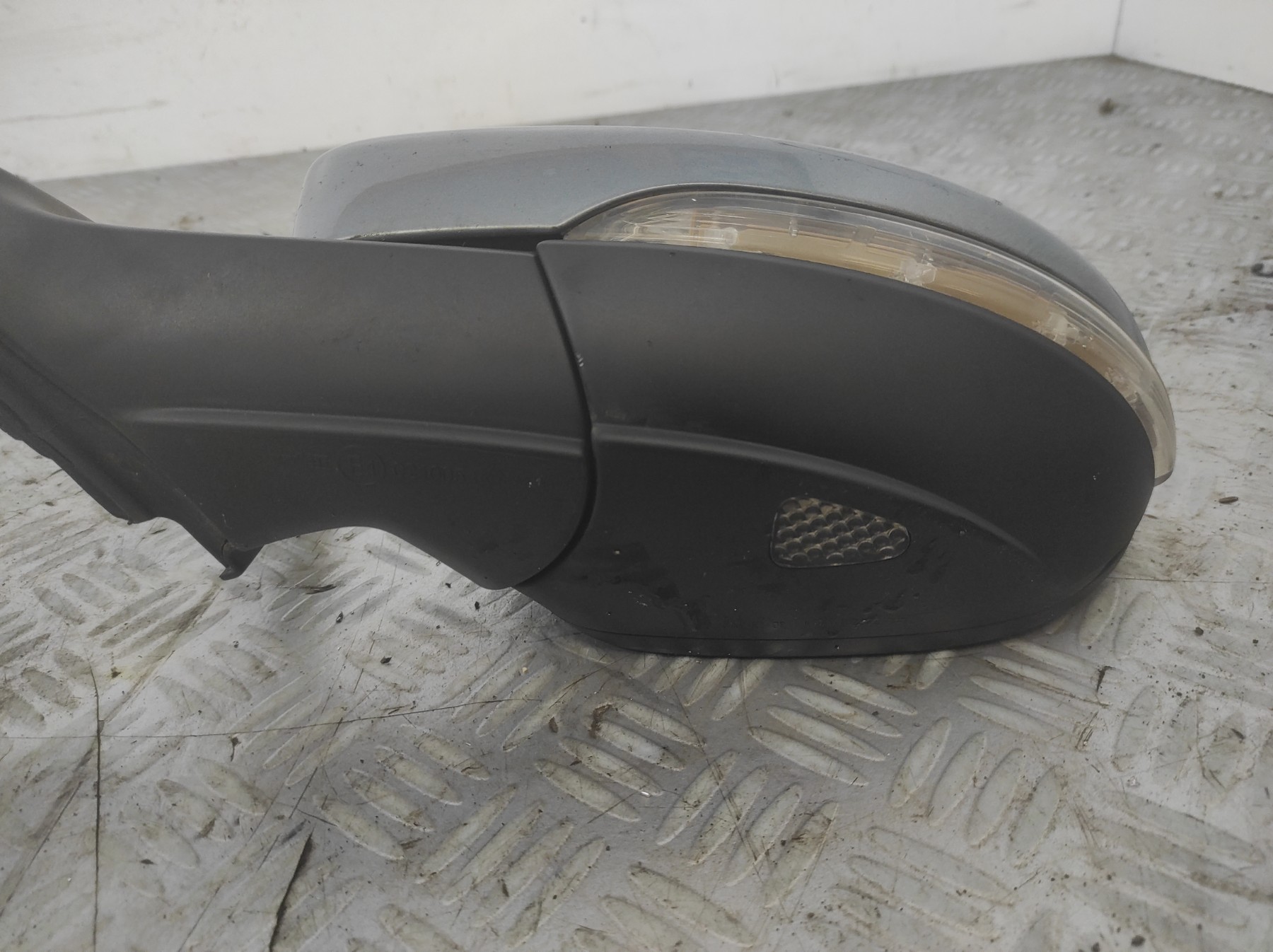 Retroviseur gauche VOLKSWAGEN PASSAT 6 BREAK – 3C0857933A