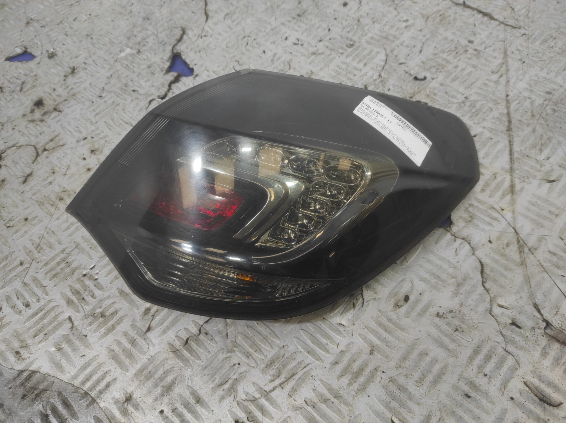 Feu arriere principal droit (feux) OPEL ASTRA J PHASE 1 – 084421971R
