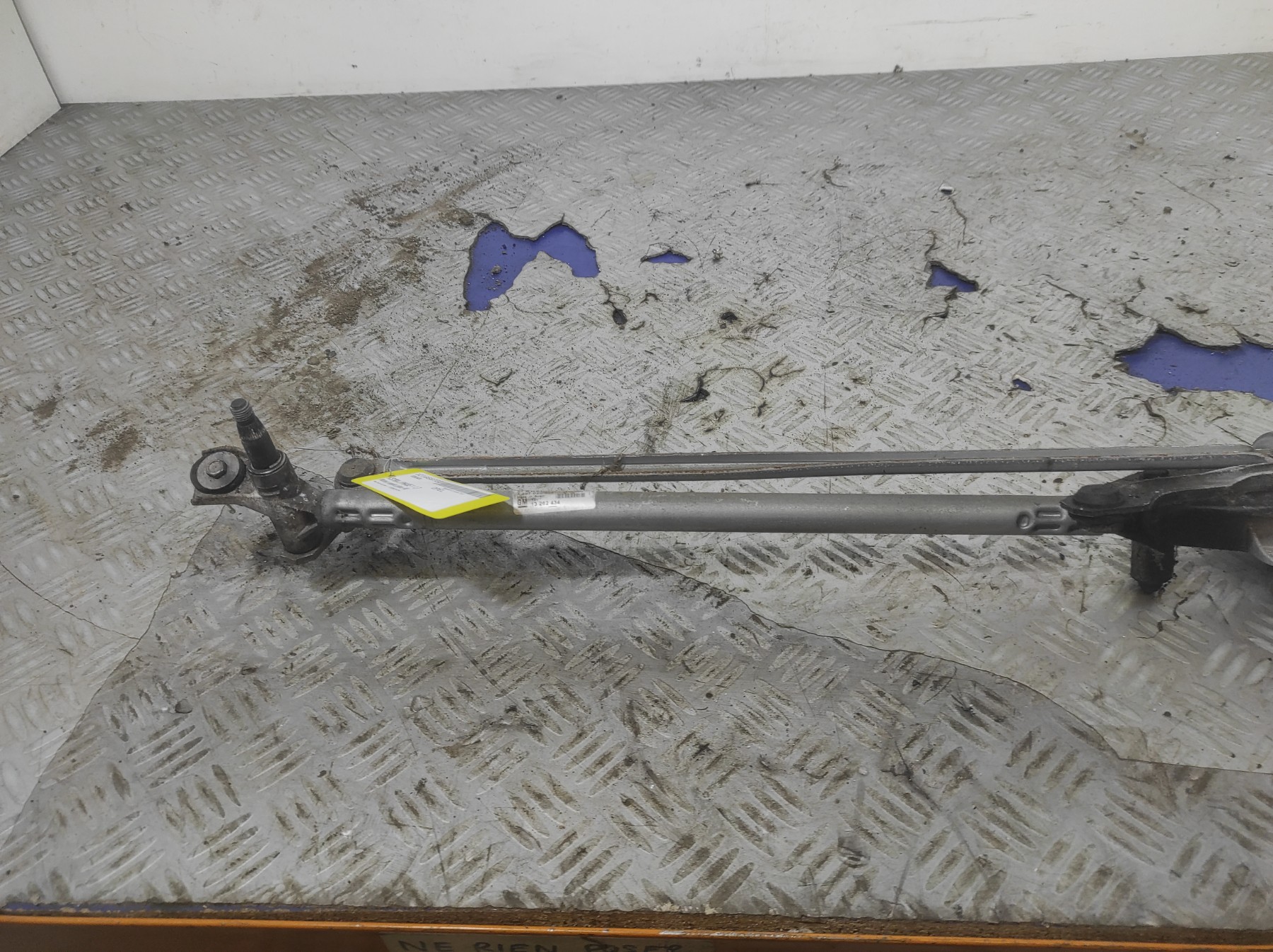 Moteur essuie glace avant OPEL ASTRA J PHASE 1 – 13262434