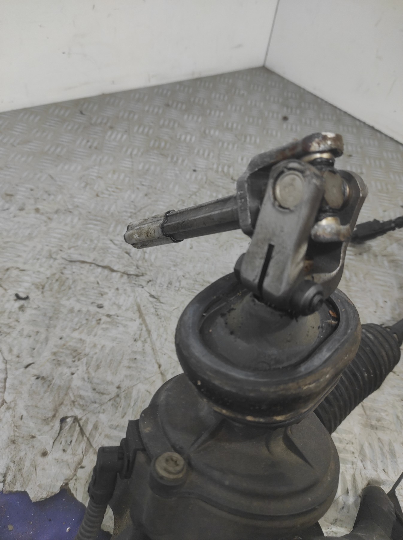 Cremaillere assistee VOLKSWAGEN PASSAT 6 BREAK – 5N1909144L