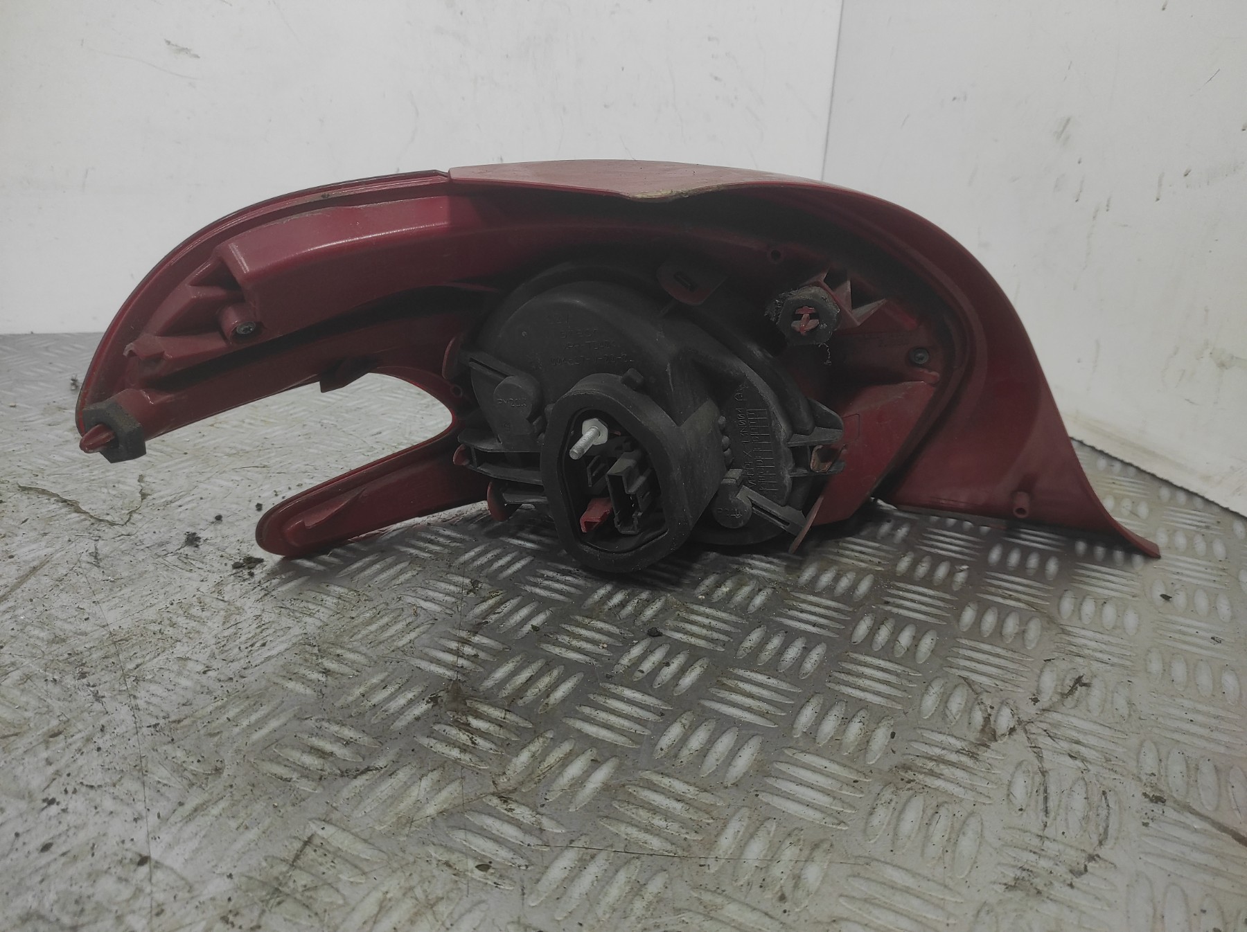 Feu arriere principal droit (feux) PEUGEOT 208 1 PHASE 1 – 9672628380