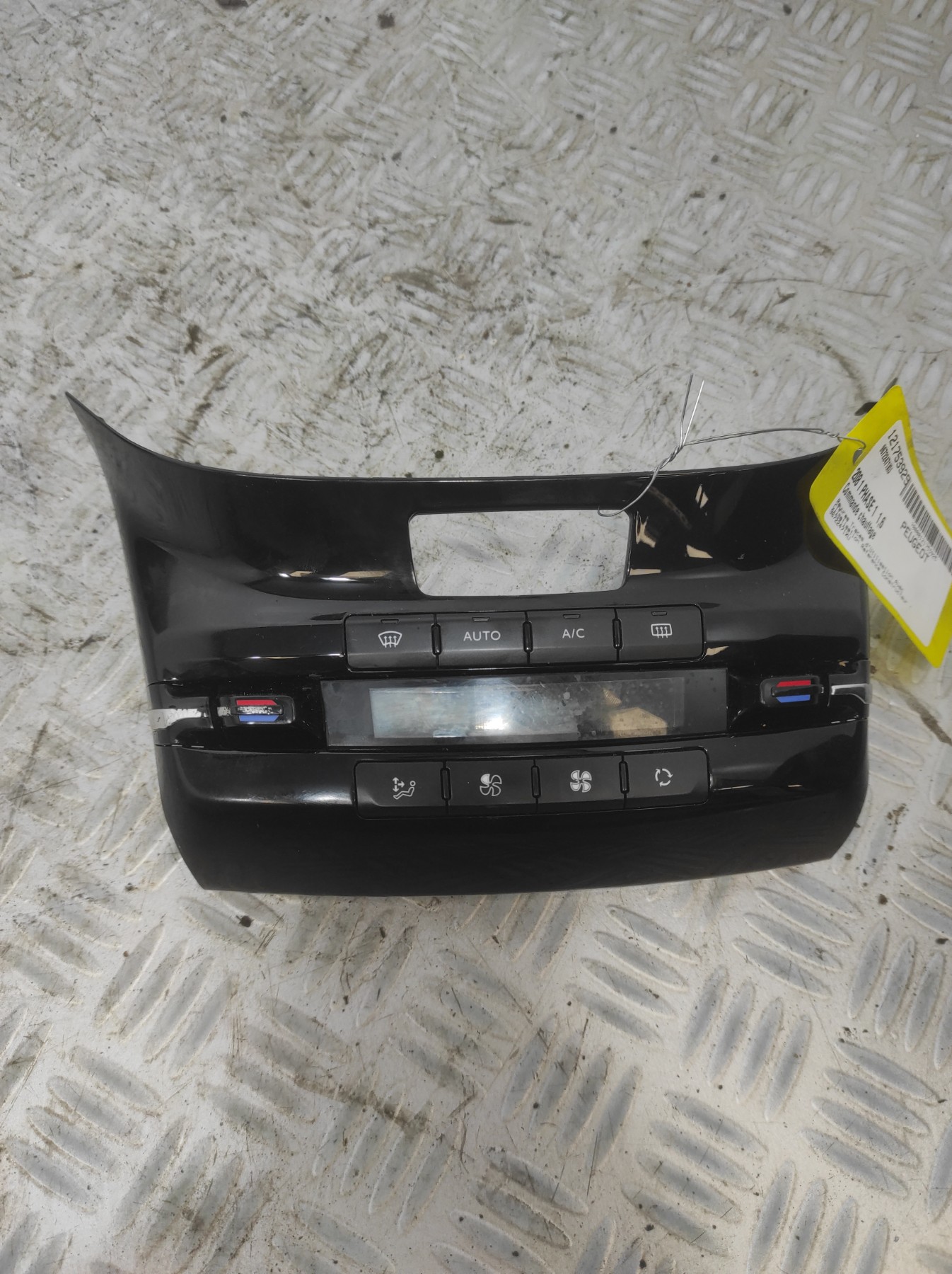 Commande chauffage PEUGEOT 208 1 PHASE 1 – 96722471XU