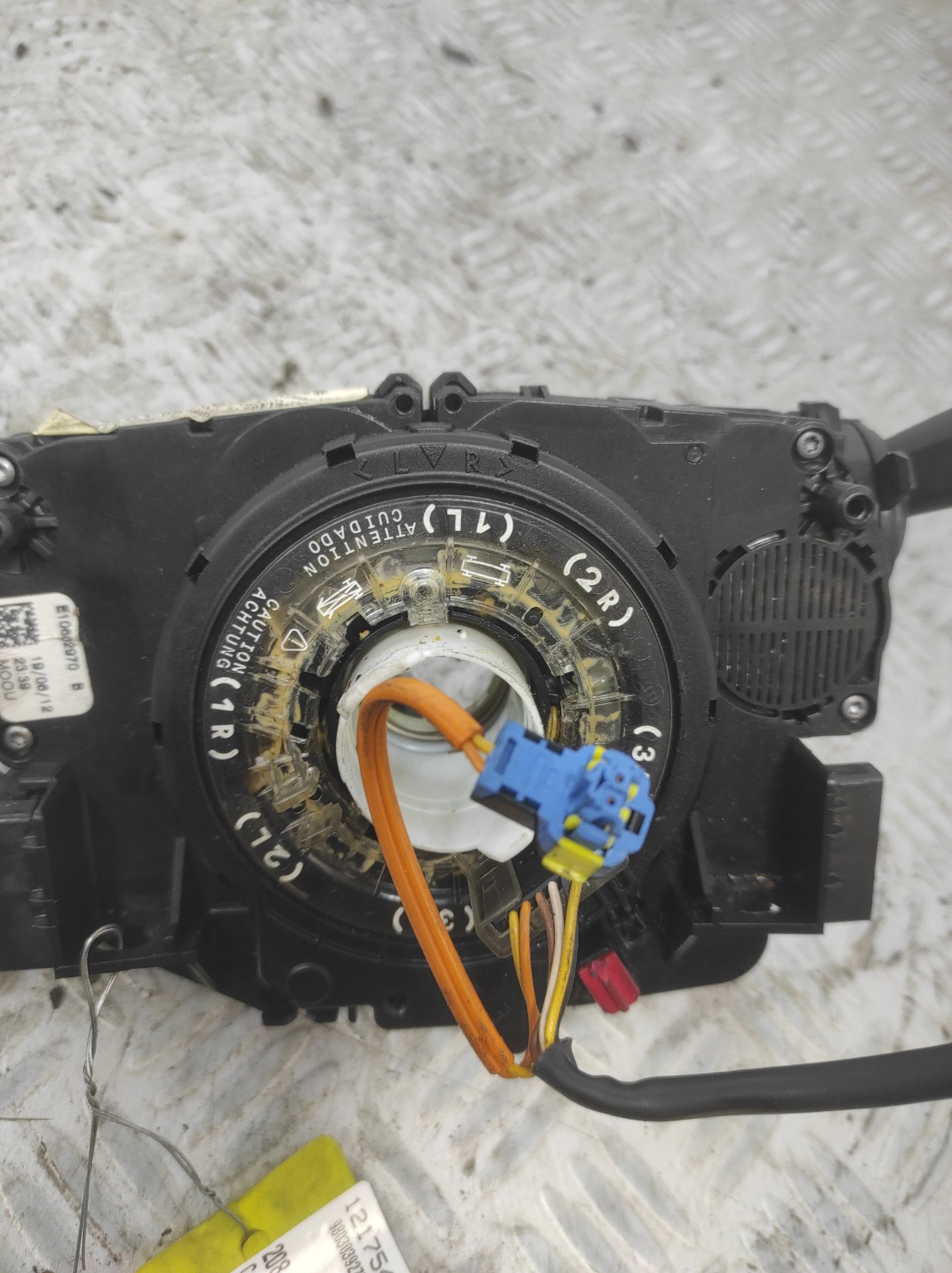 Com (Bloc Contacteur Tournant+Commodo Essuie Glace+Commodo Phare) PEUGEOT 208 1 PHASE 1 – 98030392ZD