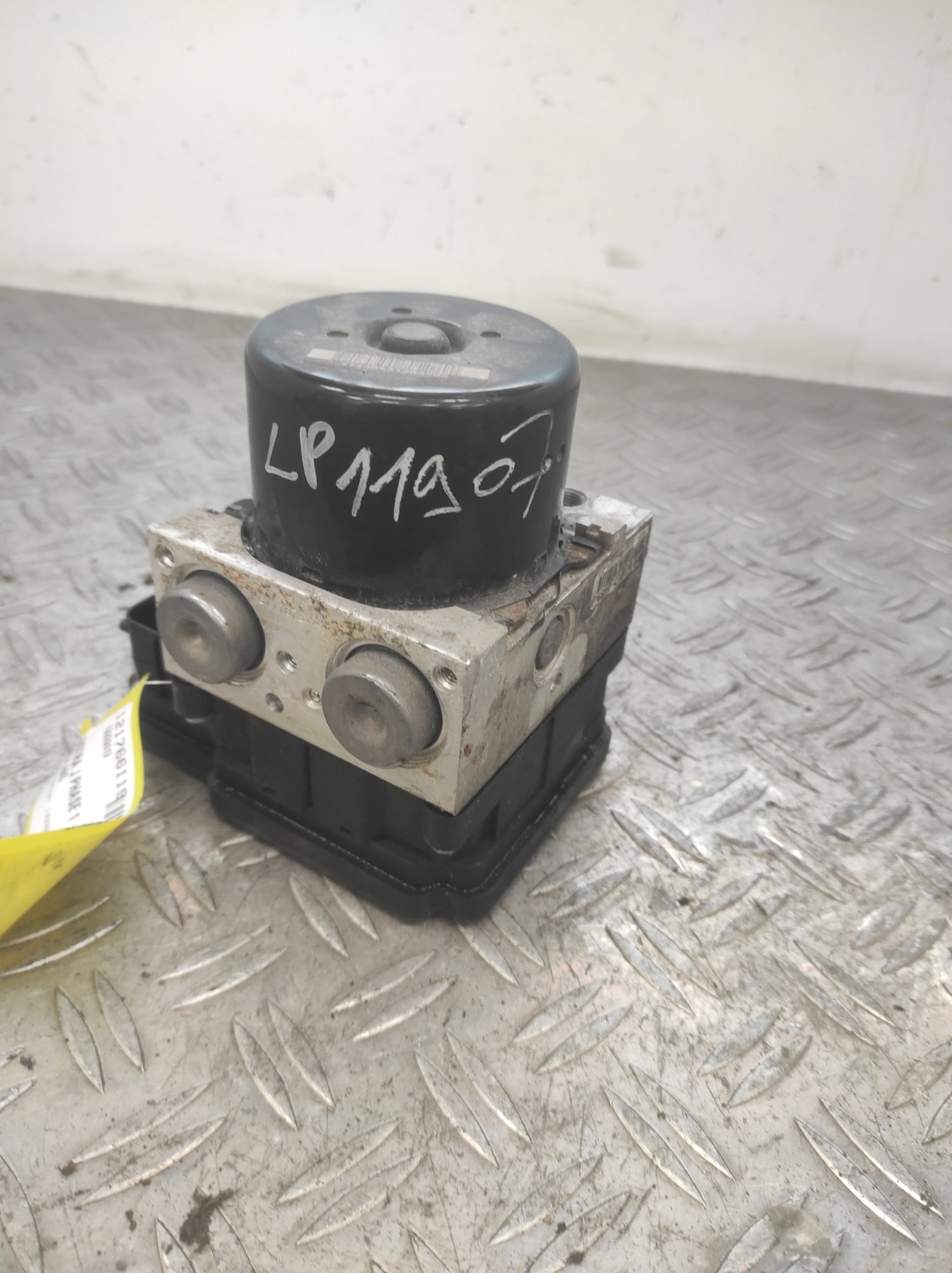 Bloc ABS (freins anti-blocage) OPEL ASTRA J PHASE 1 – 13332613