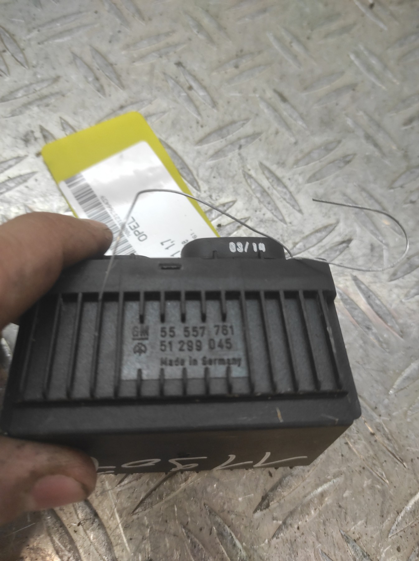 Relais de prechauffage OPEL ASTRA J PHASE 1 – 55557761