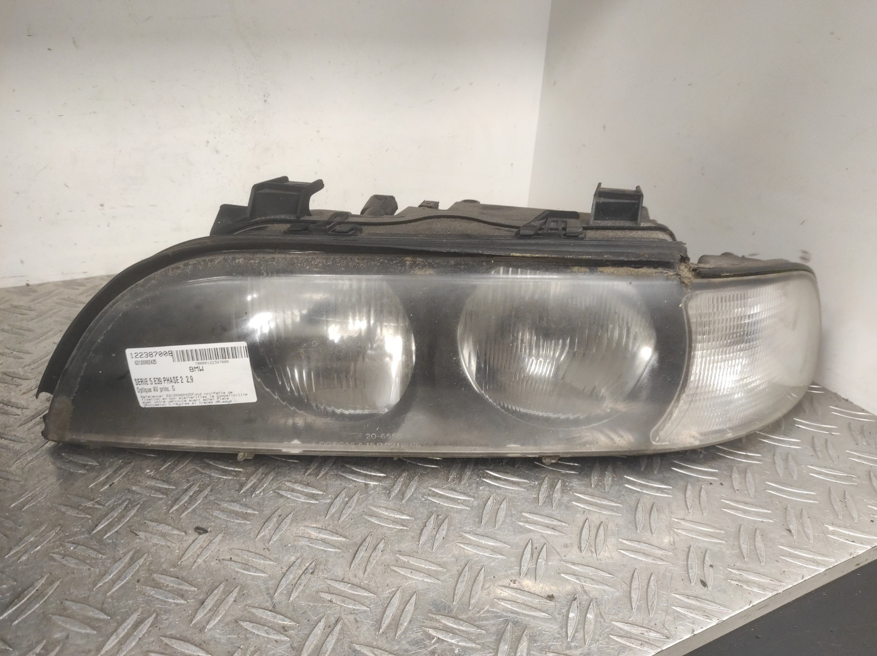 Optique avant principal gauche (feux)(phare) BMW SERIE 5 E39 PHASE 2 – 63126902425