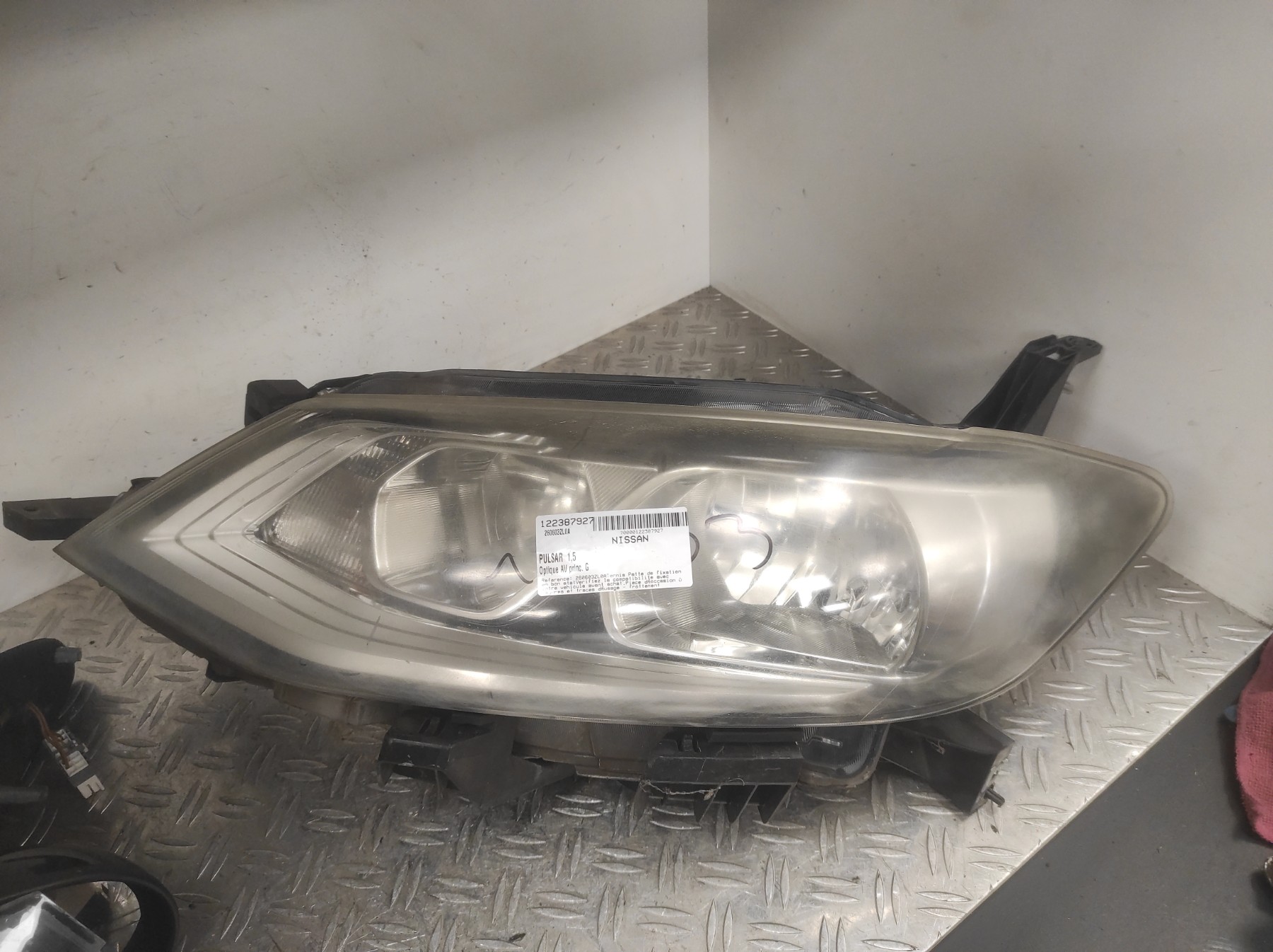 Optique avant principal gauche (feux)(phare) NISSAN PULSAR – 260603ZL0A