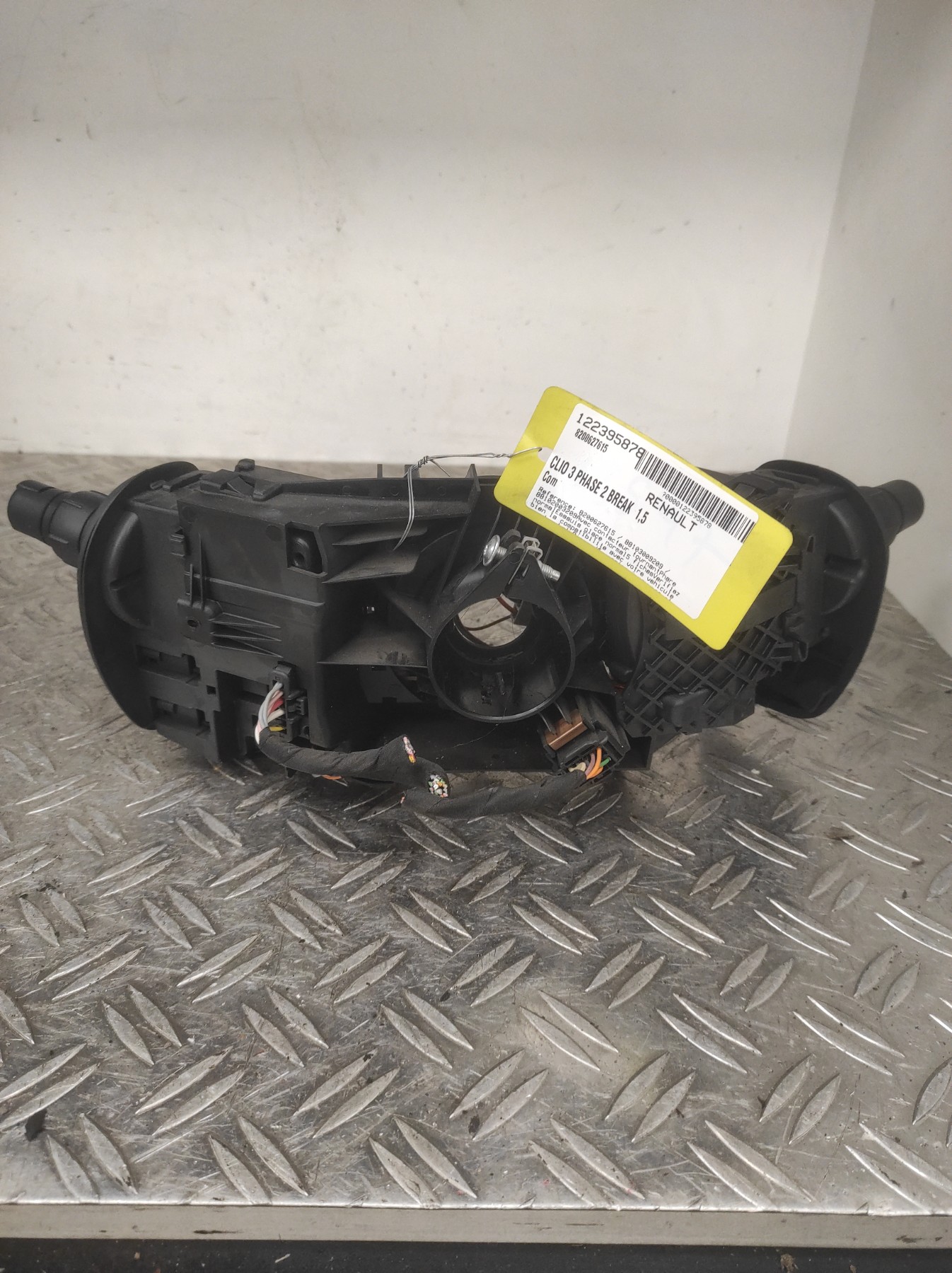 Com (Bloc Contacteur Tournant+Commodo Essuie Glace+Commodo Phare) RENAULT CLIO 3 PHASE 2 BREAK – 8200627615