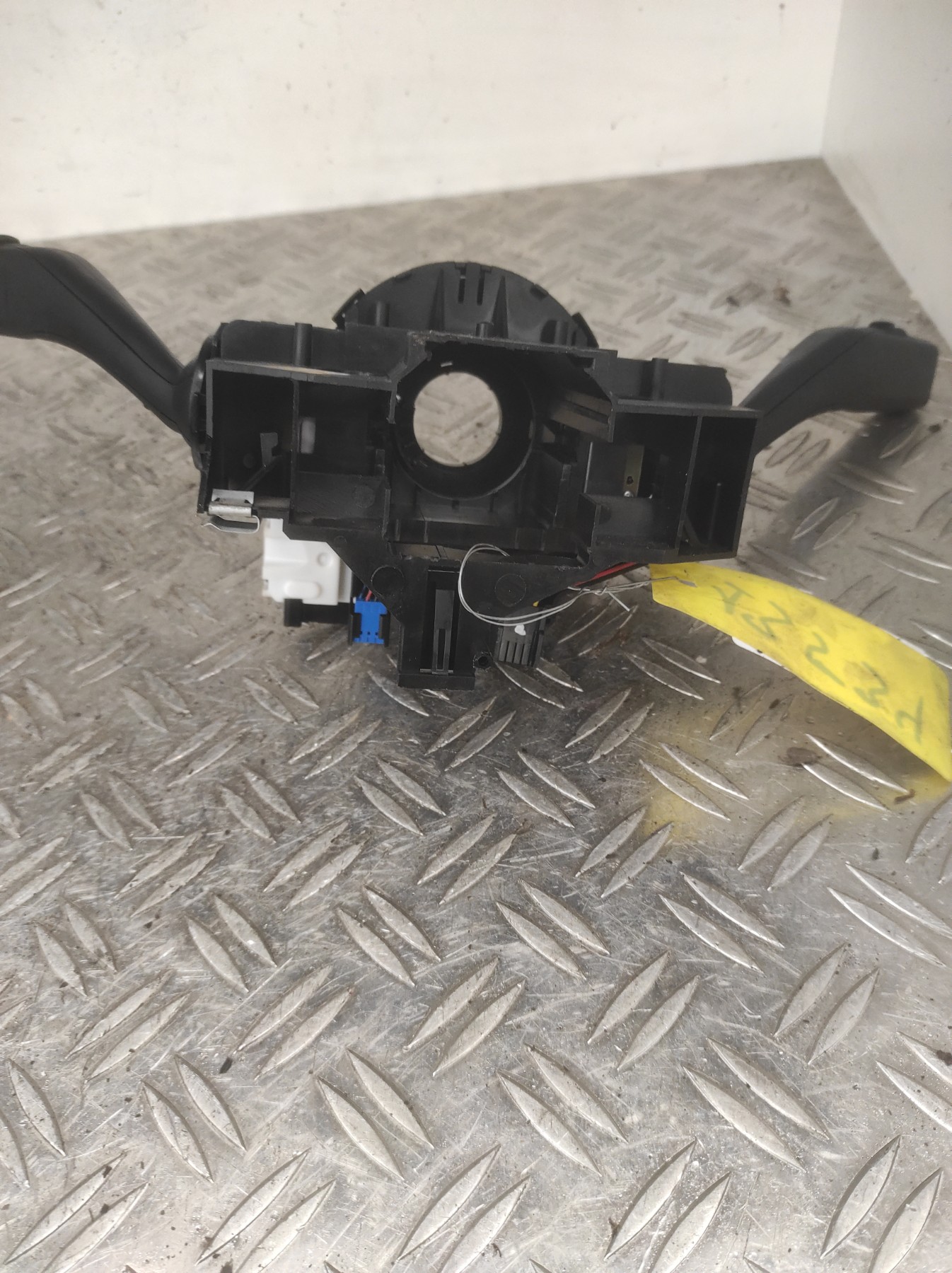 Com (Bloc Contacteur Tournant+Commodo Essuie Glace+Commodo Phare) VOLKSWAGEN TOURAN 1 PHASE 2 – 1K0953503