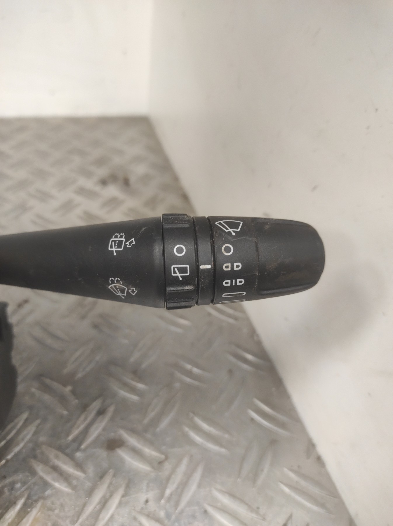 Com (Bloc Contacteur Tournant+Commodo Essuie Glace+Commodo Phare) ALFA ROMEO MITO PHASE 1 – 86262060