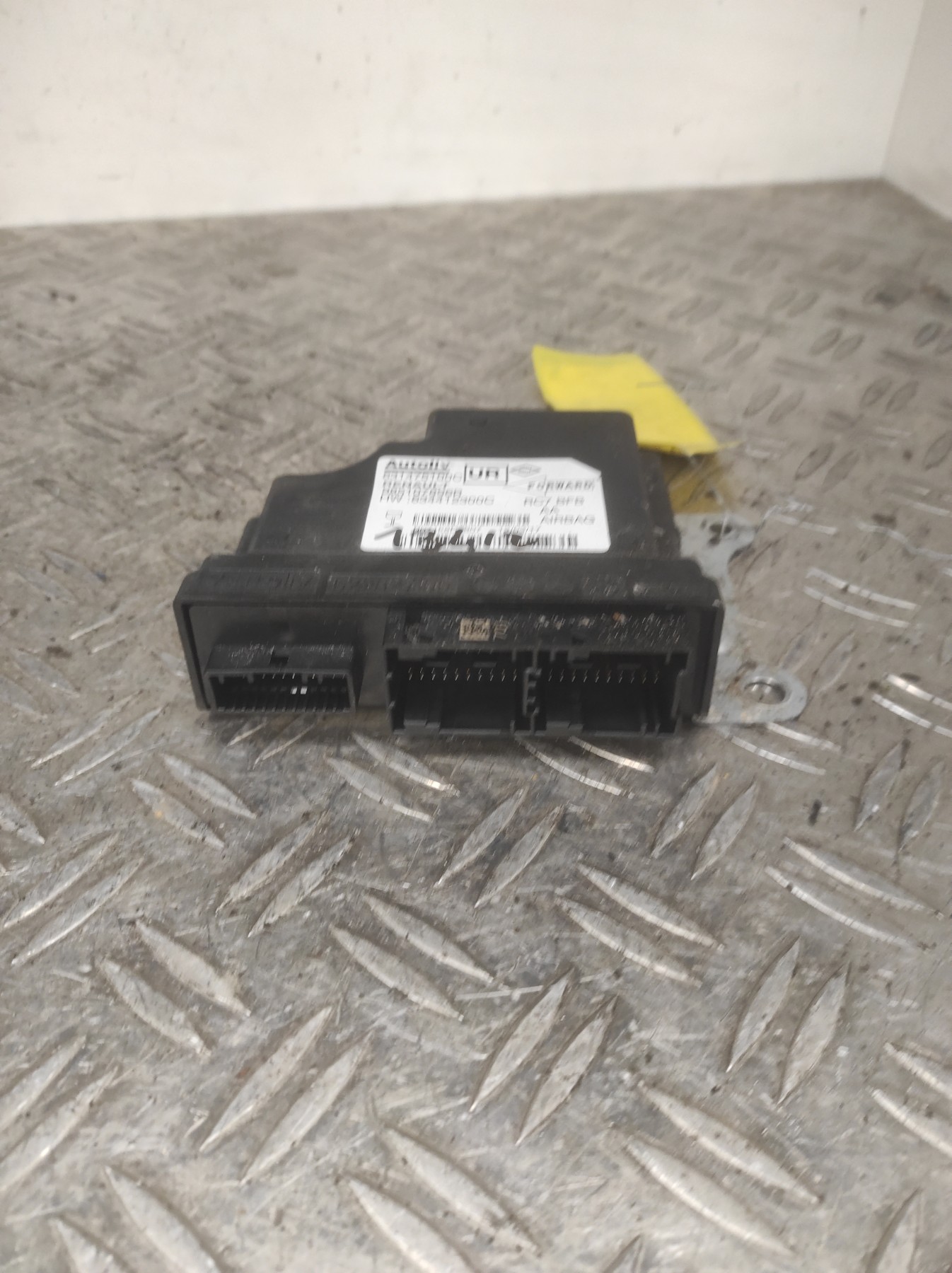 Boitier air bag RENAULT MEGANE 4 PHASE 1 – 985107896R