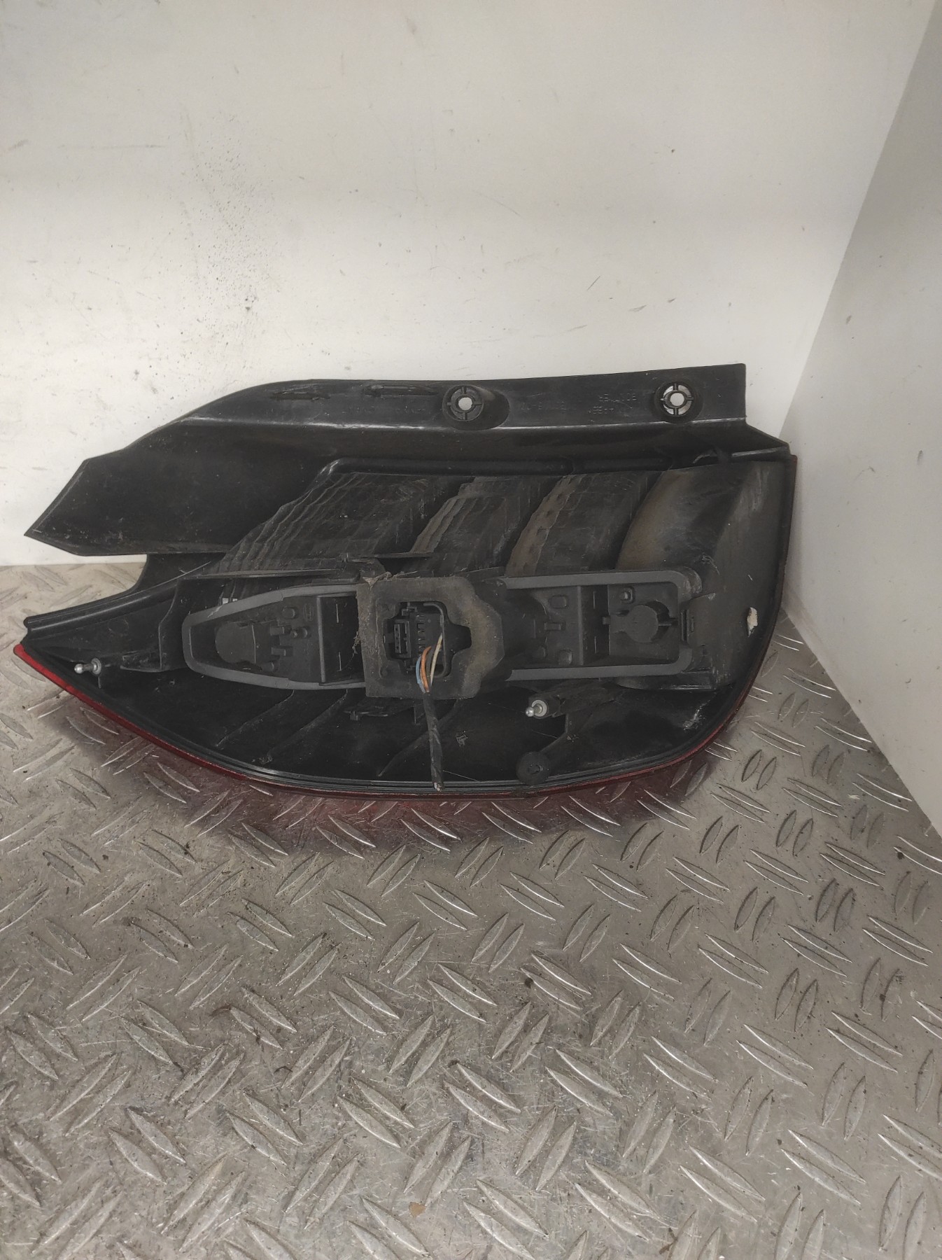 Feu arriere principal droit (feux) RENAULT SCENIC 2 PHASE 1 – 8200493375