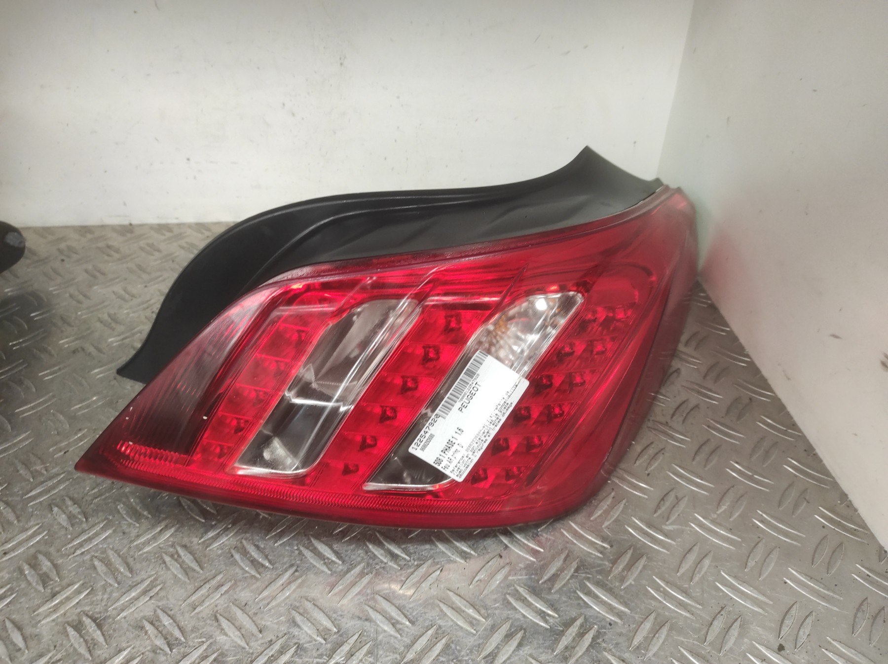 Feu arriere principal droit (feux) PEUGEOT 508 1 PHASE 1 – 9686293680