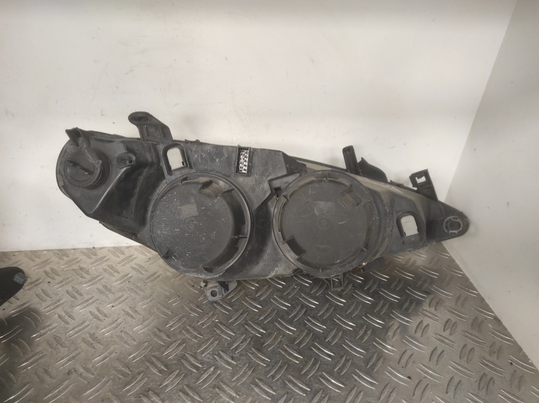 Optique avant principal gauche (feux)(phare) PEUGEOT 307 PHASE 1 – 9634369180