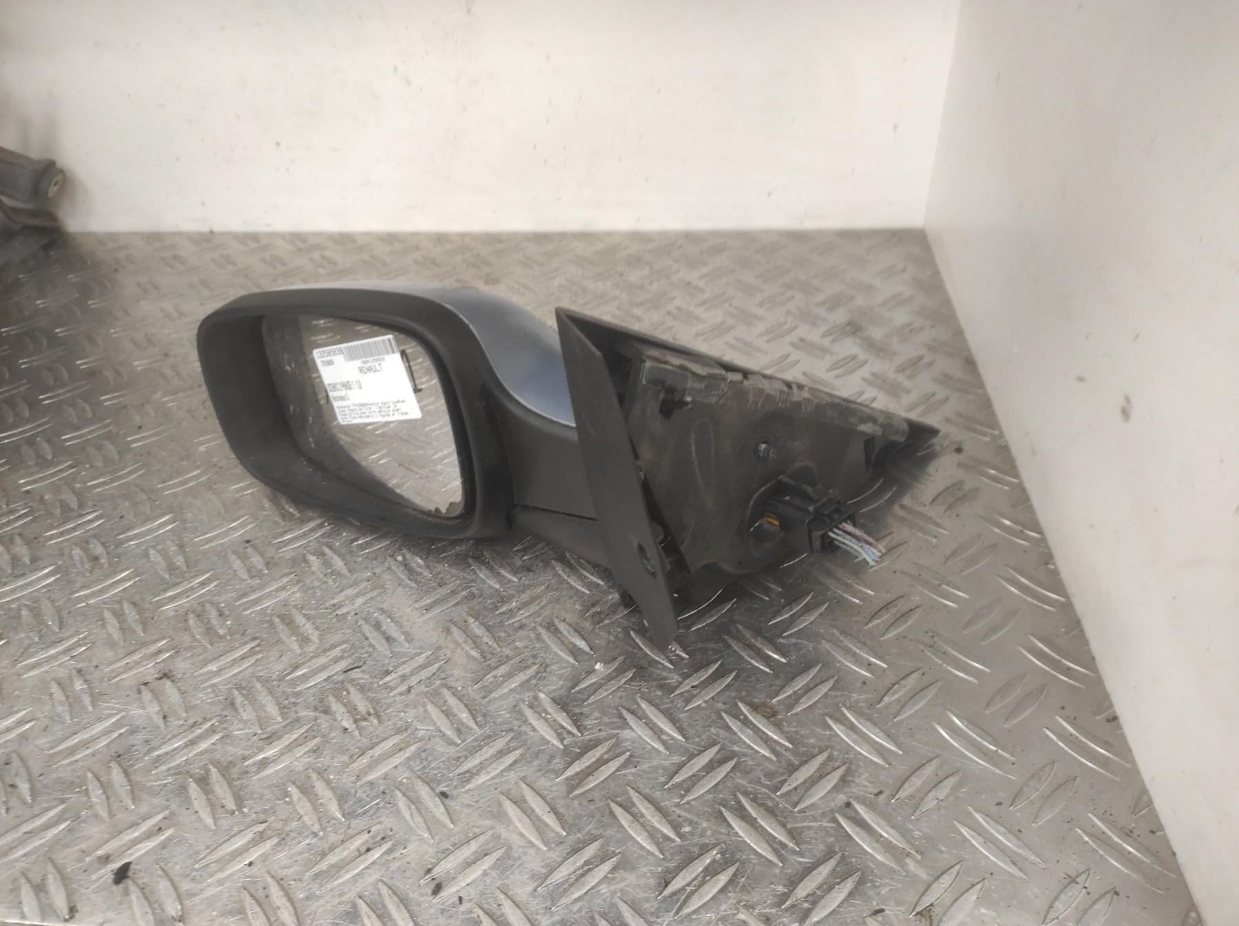 Retroviseur gauche RENAULT SCENIC 2 PHASE 1 – 7701068384