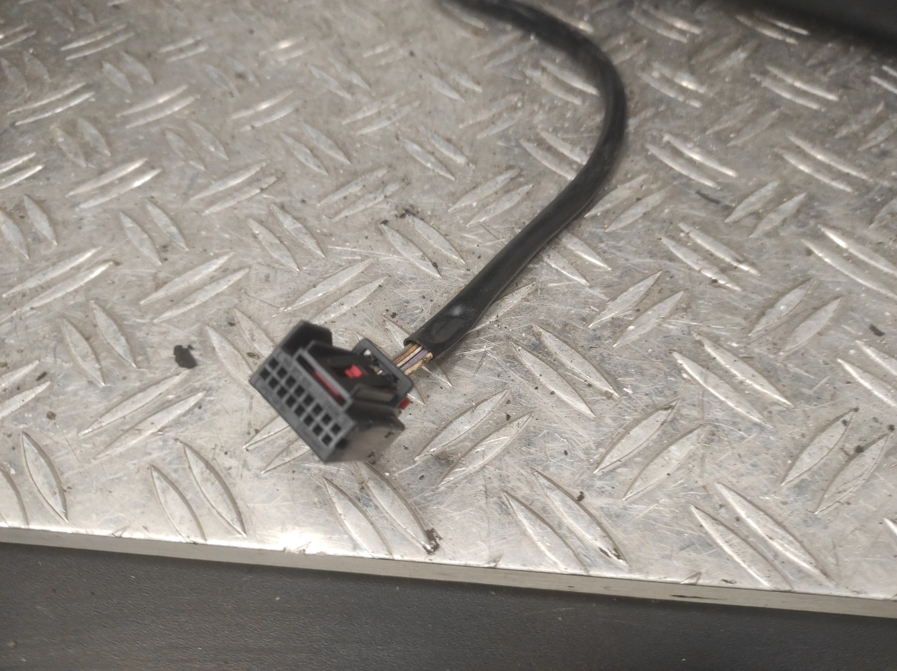 Retroviseur gauche VOLKSWAGEN TOURAN 1 PHASE 1 – 1T1857507M9B9