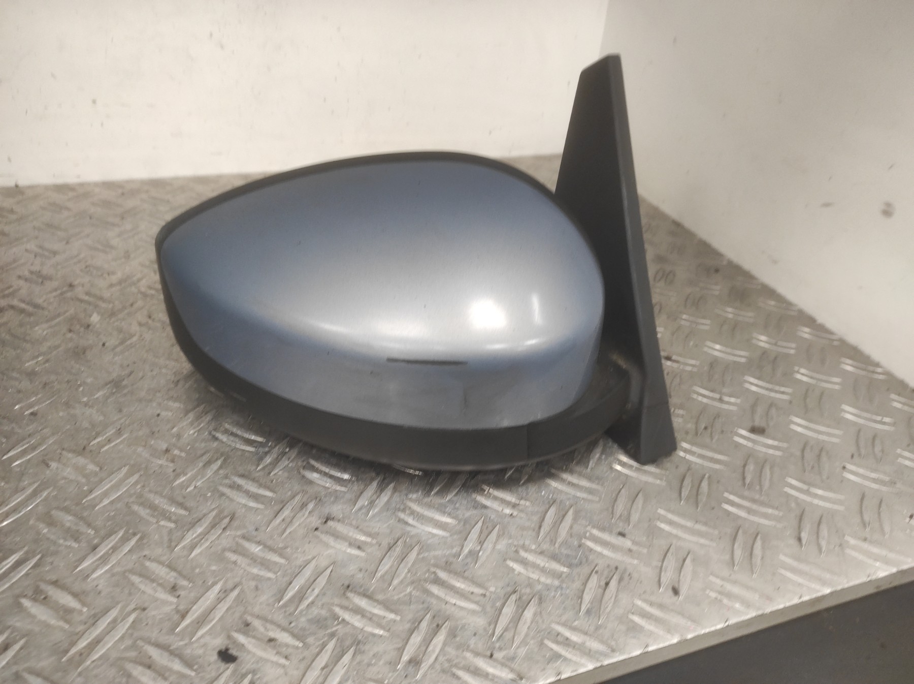 Retroviseur droit RENAULT ESPACE 4 PHASE 1 – 7701053702