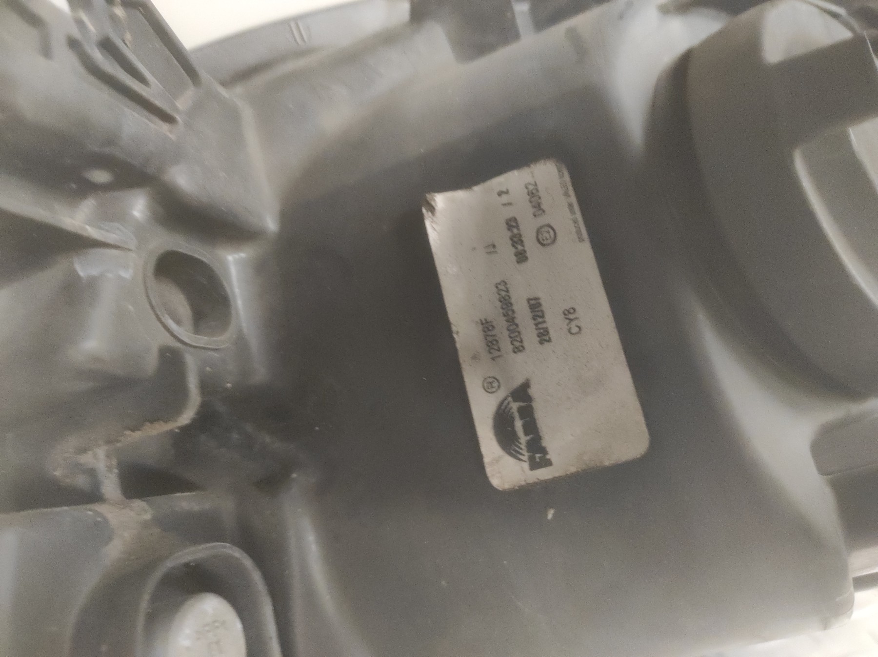 Optique avant principal droit (feux)(phare) RENAULT CLIO 3 PHASE 1 – 8200459823