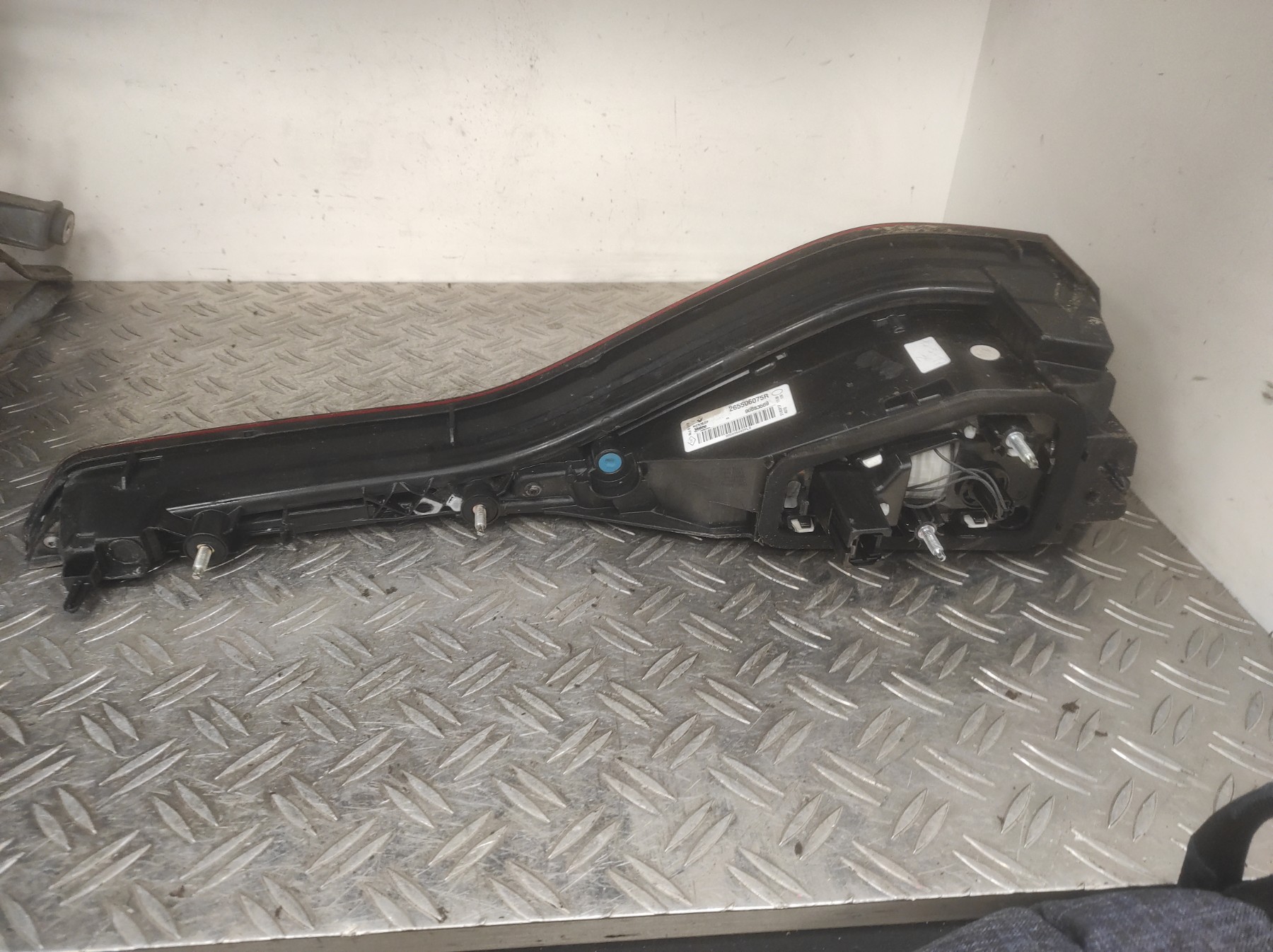 Feu arriere principal gauche (feux) RENAULT MEGANE 4 PHASE 1 – 265506075R