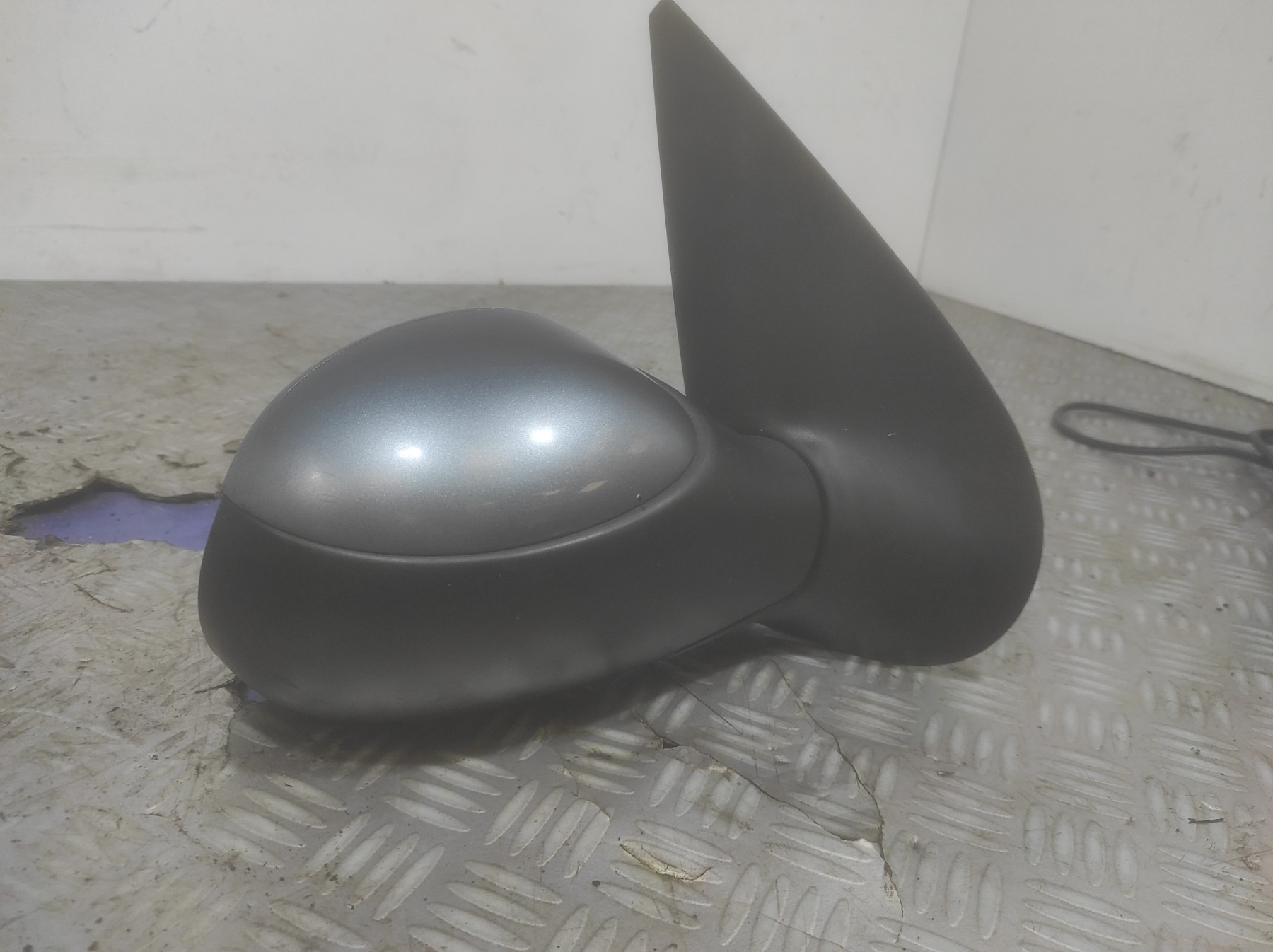 Retroviseur droit PEUGEOT 206 PHASE 2 BREAK – 00008154JF