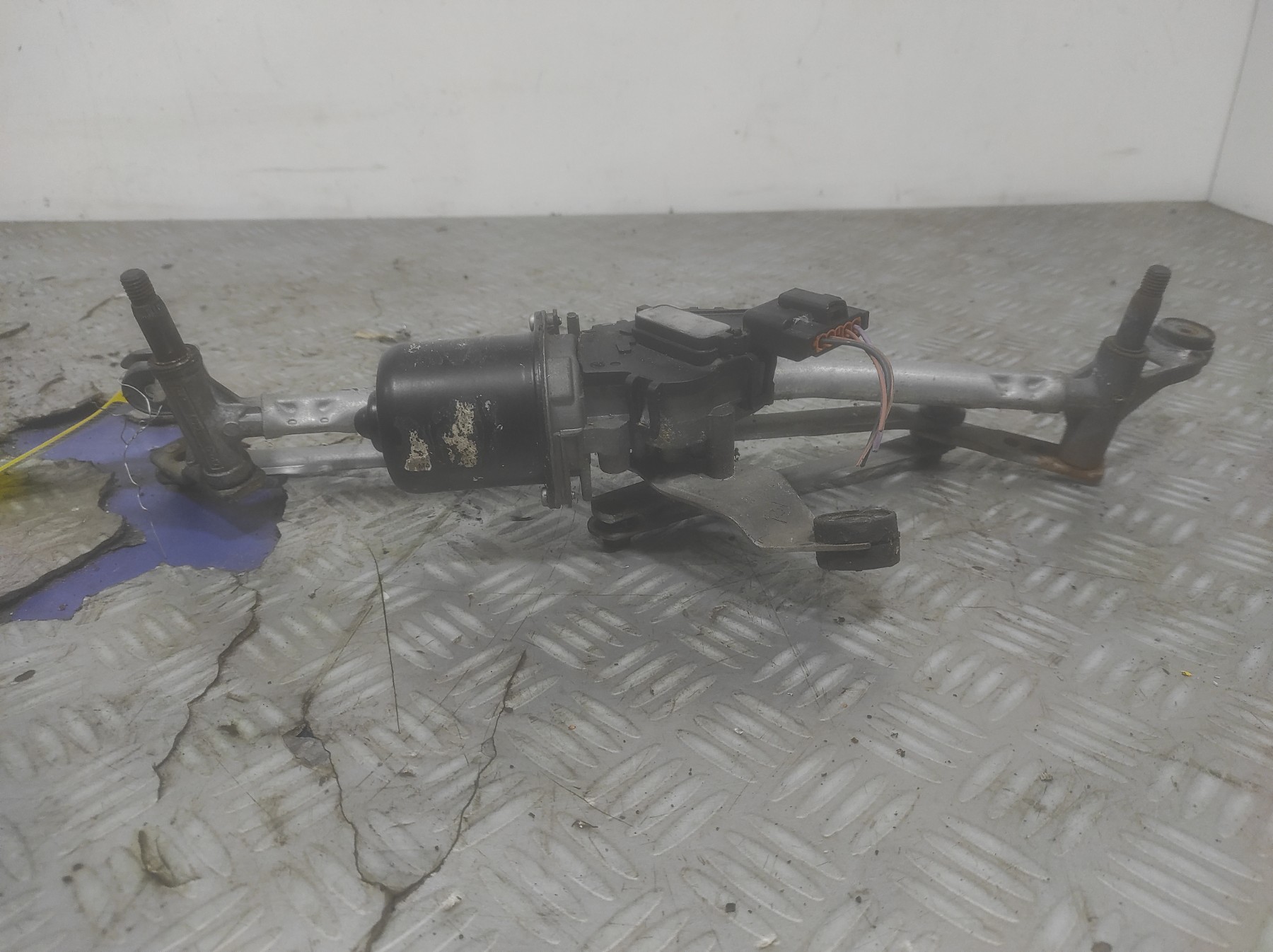 Moteur essuie glace avant RENAULT MEGANE 2 PHASE 2 BREAK – 8200036921