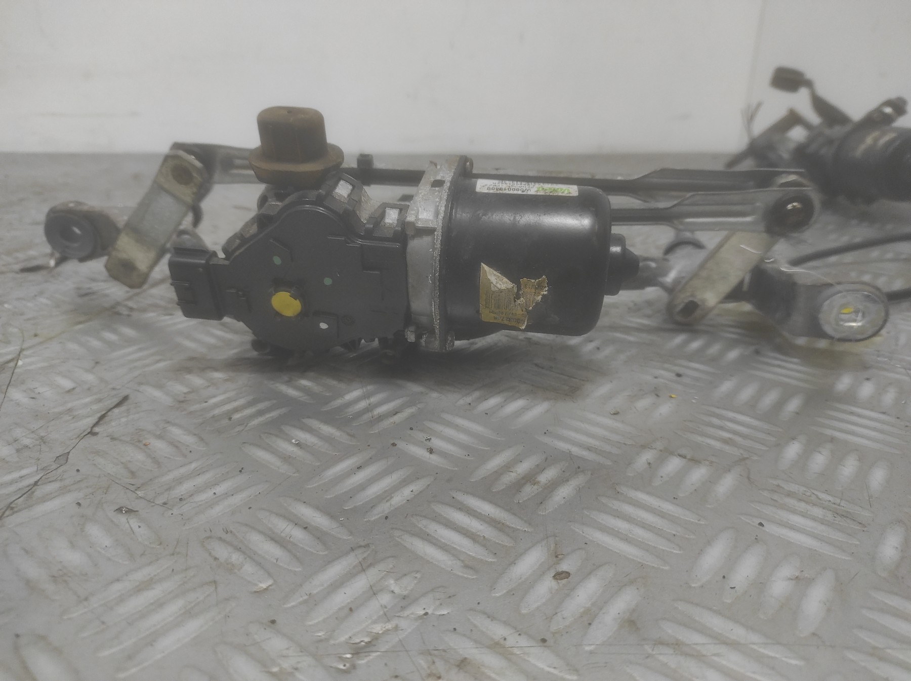 Moteur essuie glace avant RENAULT CLIO 4 PHASE 1 – 288004542R