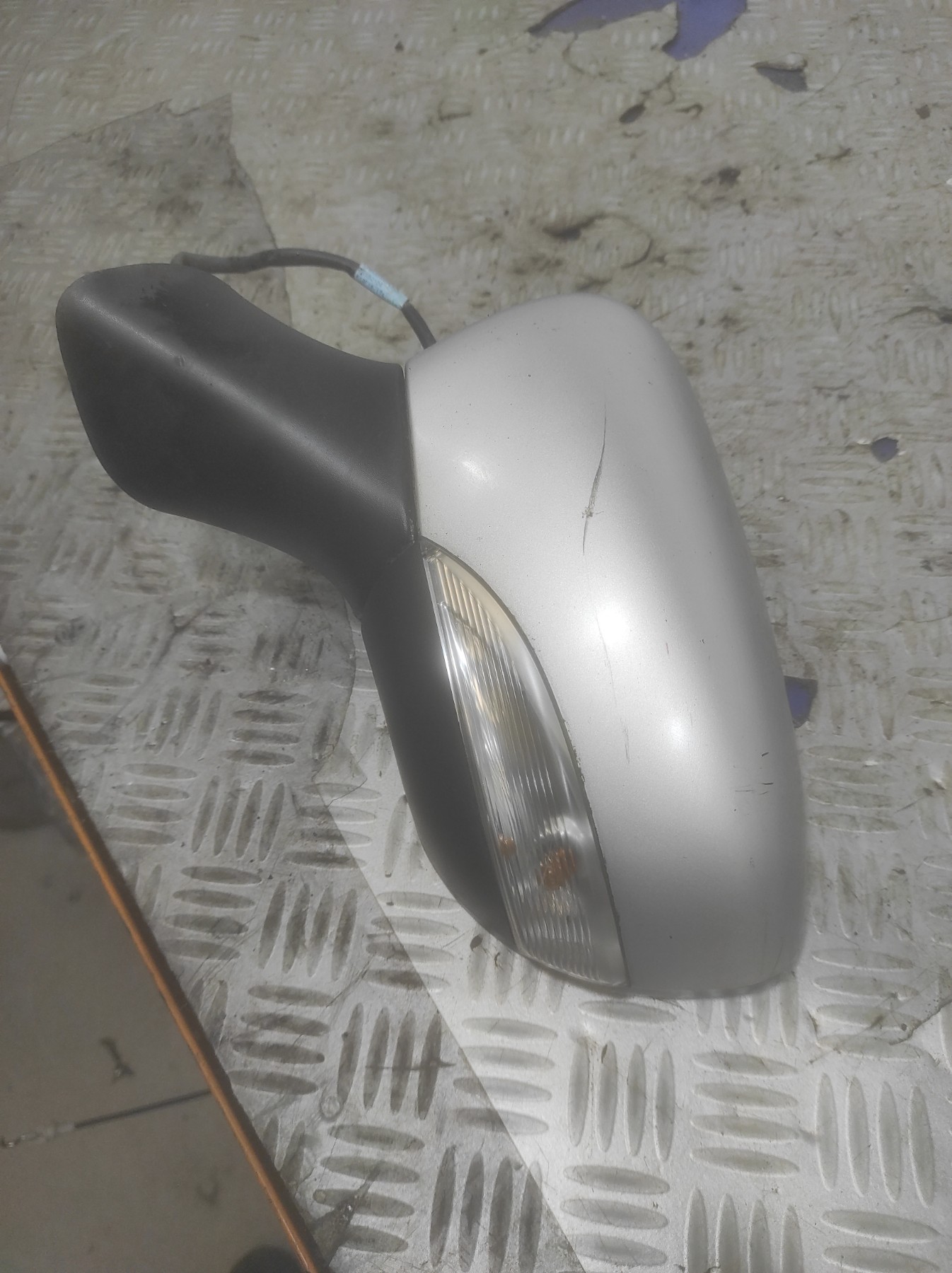 Retroviseur gauche RENAULT CLIO 4 PHASE 1 – 963022031R