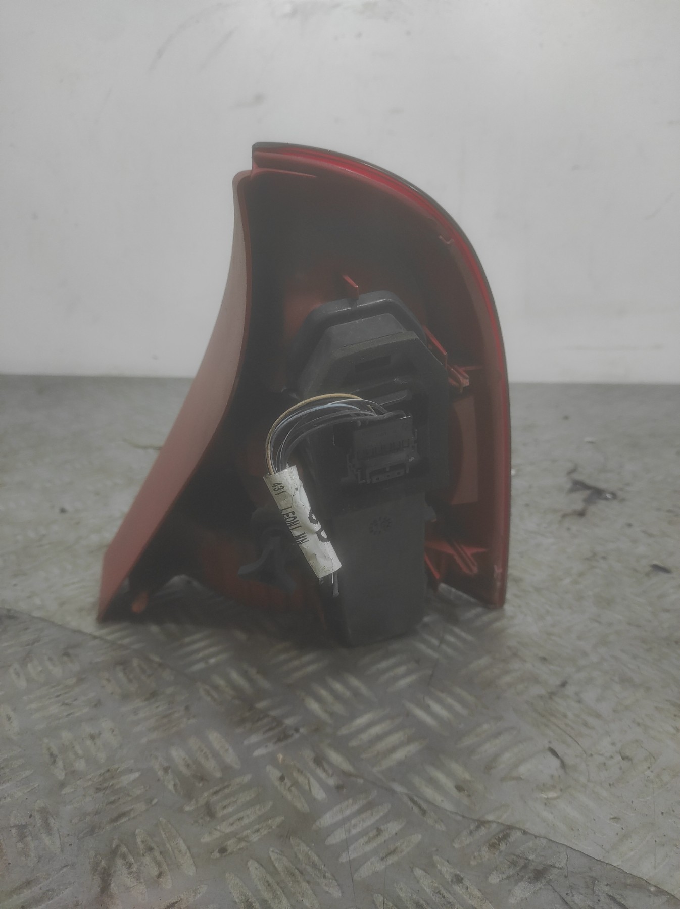 Feu arriere principal gauche (feux) RENAULT CLIO 2 CAMPUS PHASE 2 – 8200917488