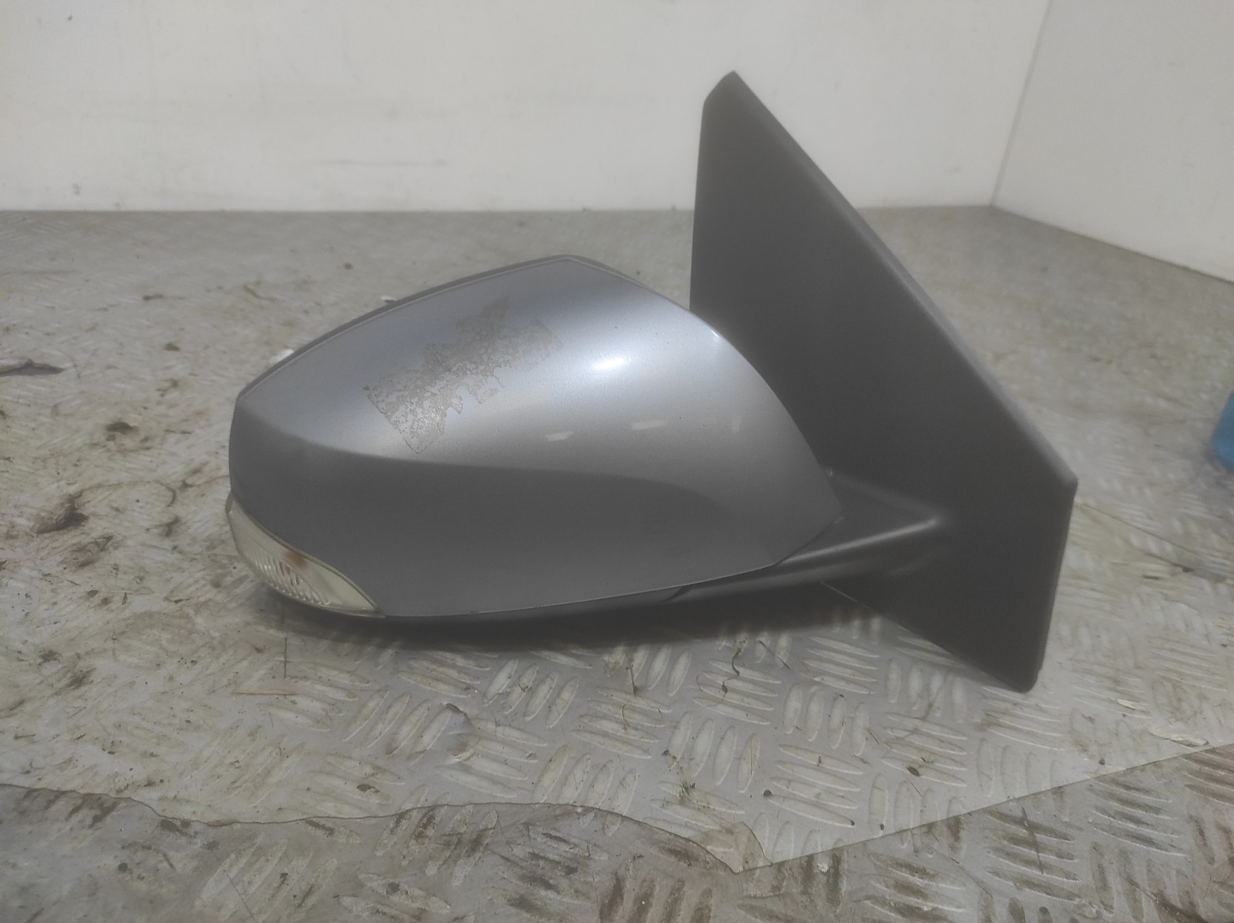 Retroviseur droit RENAULT MEGANE 3 PHASE 1 – 963010191R