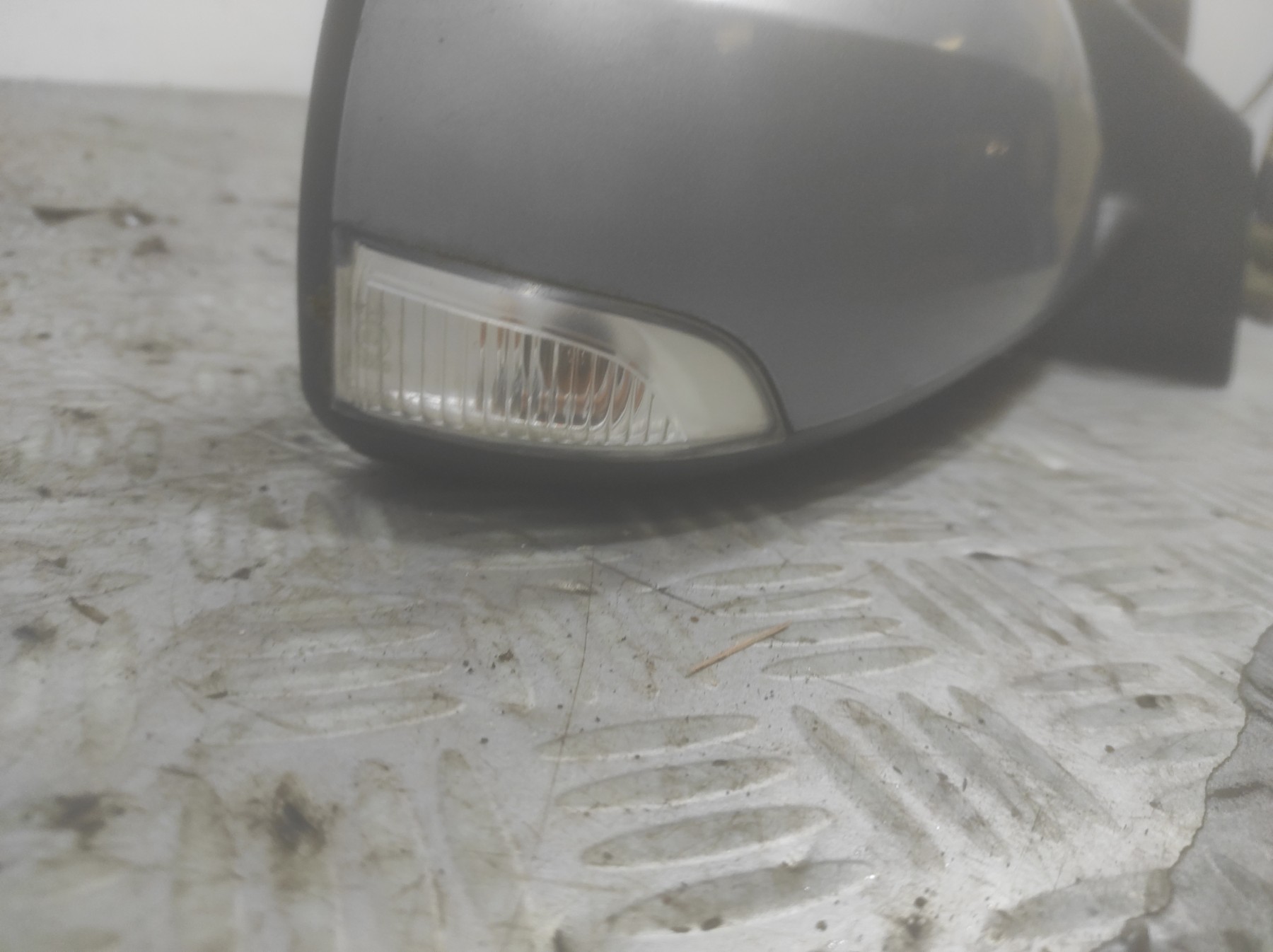 Retroviseur droit RENAULT MEGANE 3 PHASE 1 – 963010191R