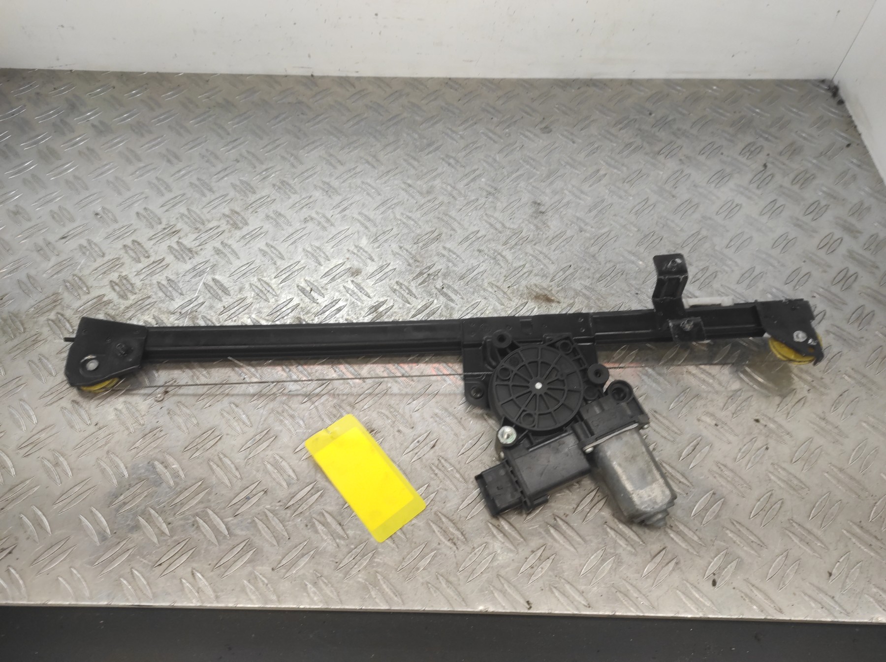 Leve vitre electrique avant gauche FIAT DUCATO 3 PHASE 1 – 1368922080