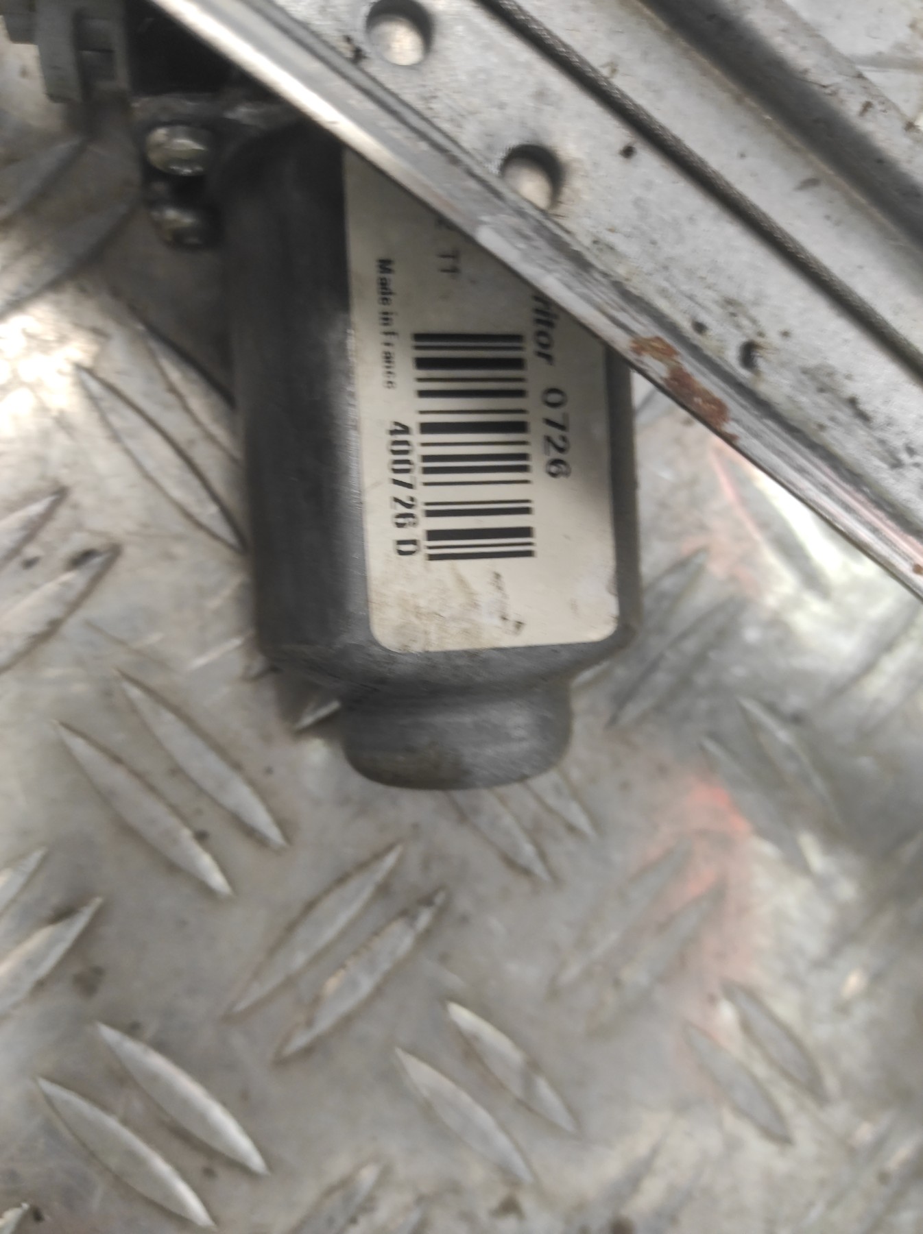 Leve vitre electrique avant gauche DACIA LOGAN MCV 1 PHASE 1 BREAK – 400726D