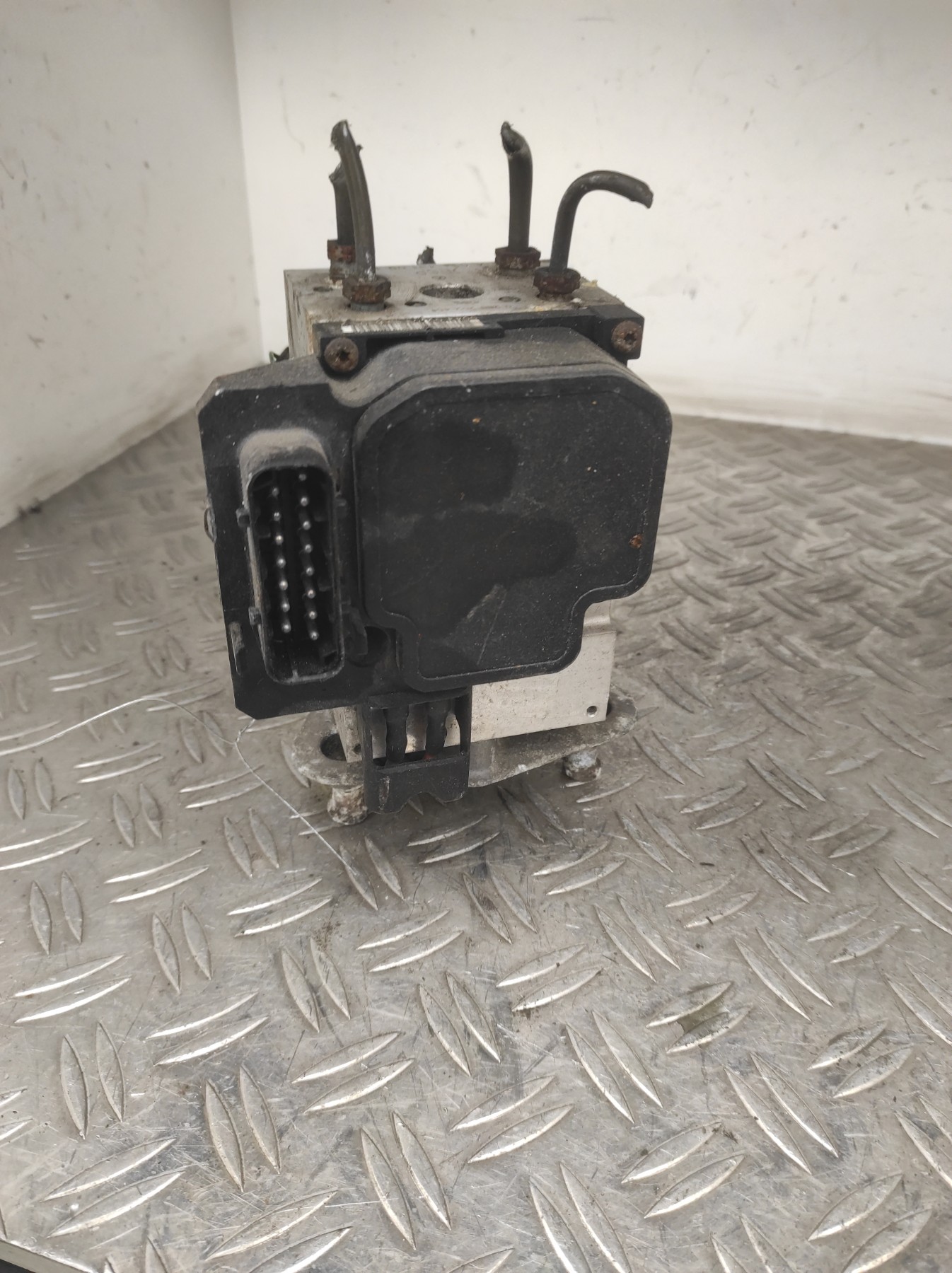 Bloc ABS (freins anti-blocage) MERCEDES CLASSE A 168 PHASE 2 – A0044310912