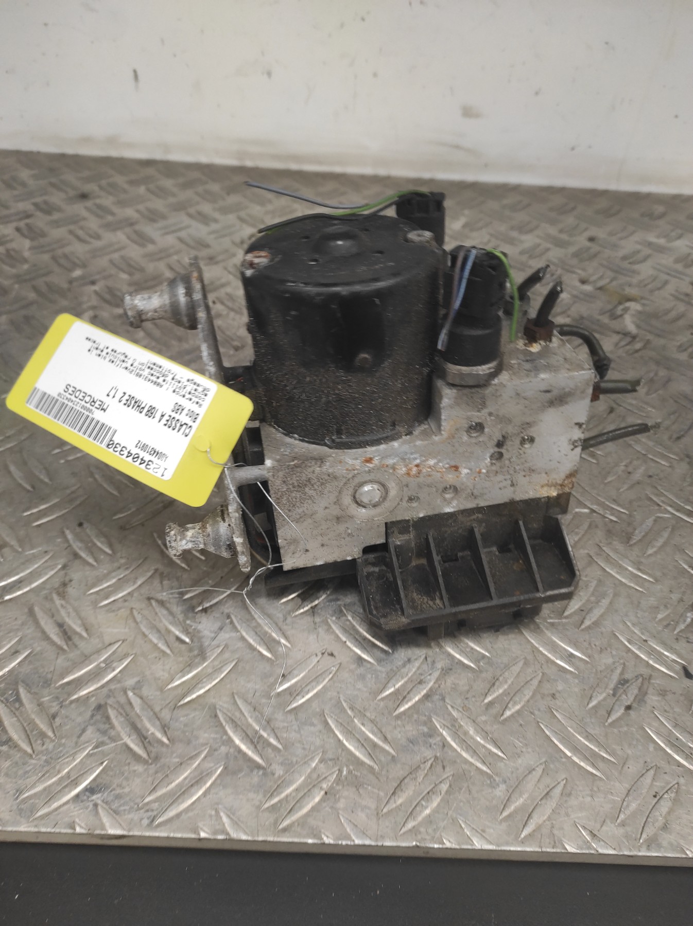 Bloc ABS (freins anti-blocage) MERCEDES CLASSE A 168 PHASE 2 – A0044310912