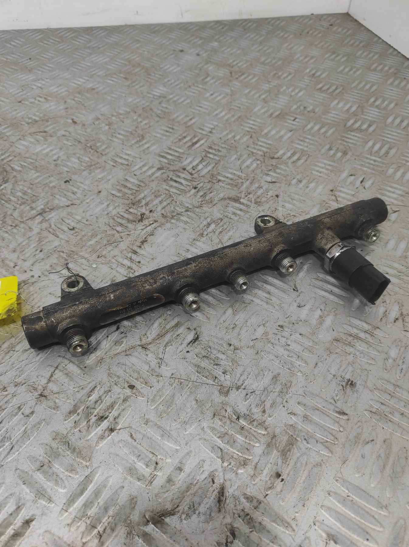 Rampe injection RENAULT LAGUNA 2 PHASE 2 – 7700111013