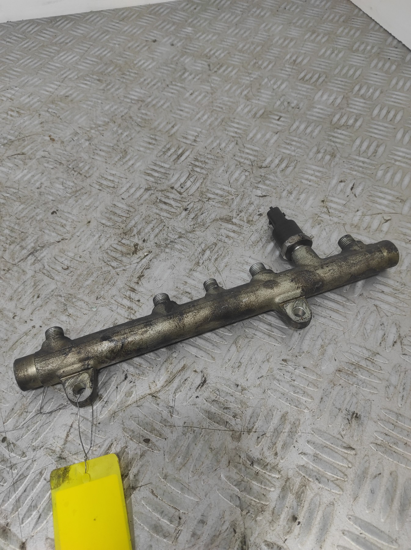 Rampe injection RENAULT LAGUNA 2 PHASE 2 – 7700111013