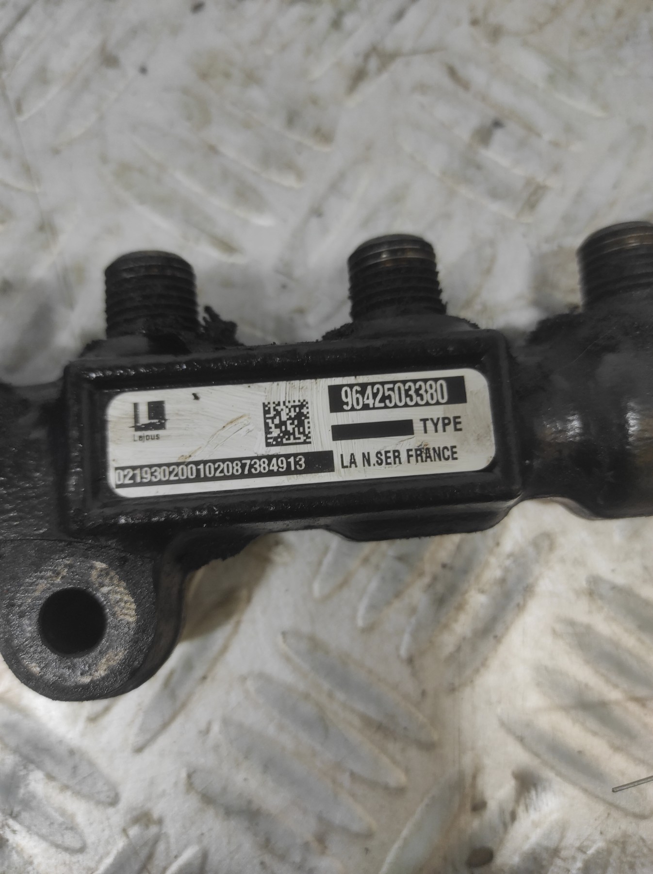 Rampe injection CITROEN C3 1 PHASE 2 – 9642503380