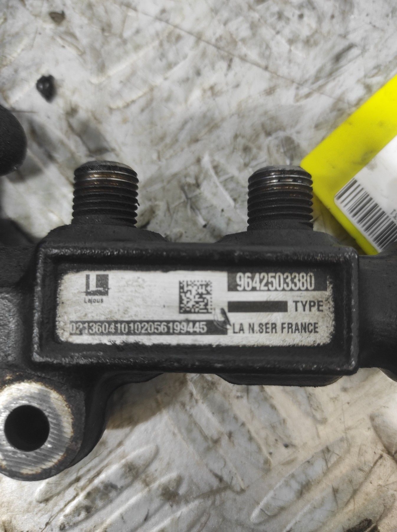 Rampe injection CITROEN C3 1 PHASE 2 – 9642503380