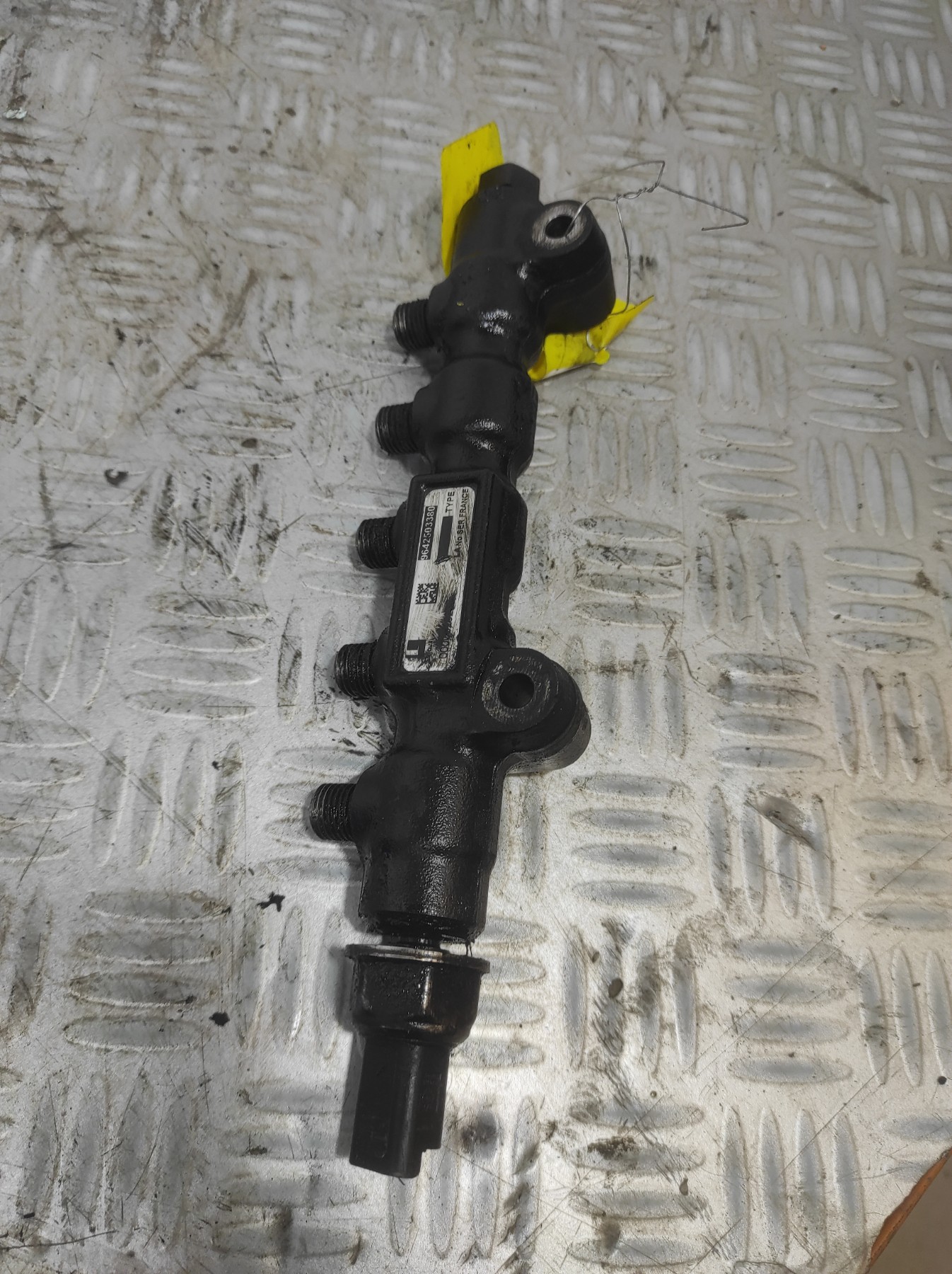 Rampe injection CITROEN C3 1 PHASE 2 – 9642503380