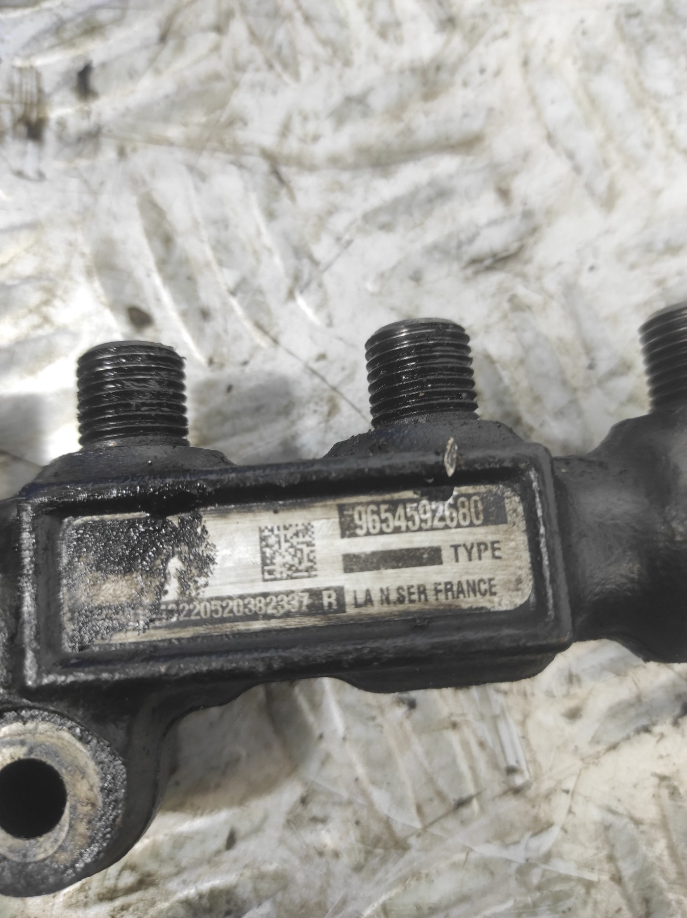 Rampe injection PEUGEOT 308 1 PHASE 2 – 9654592680