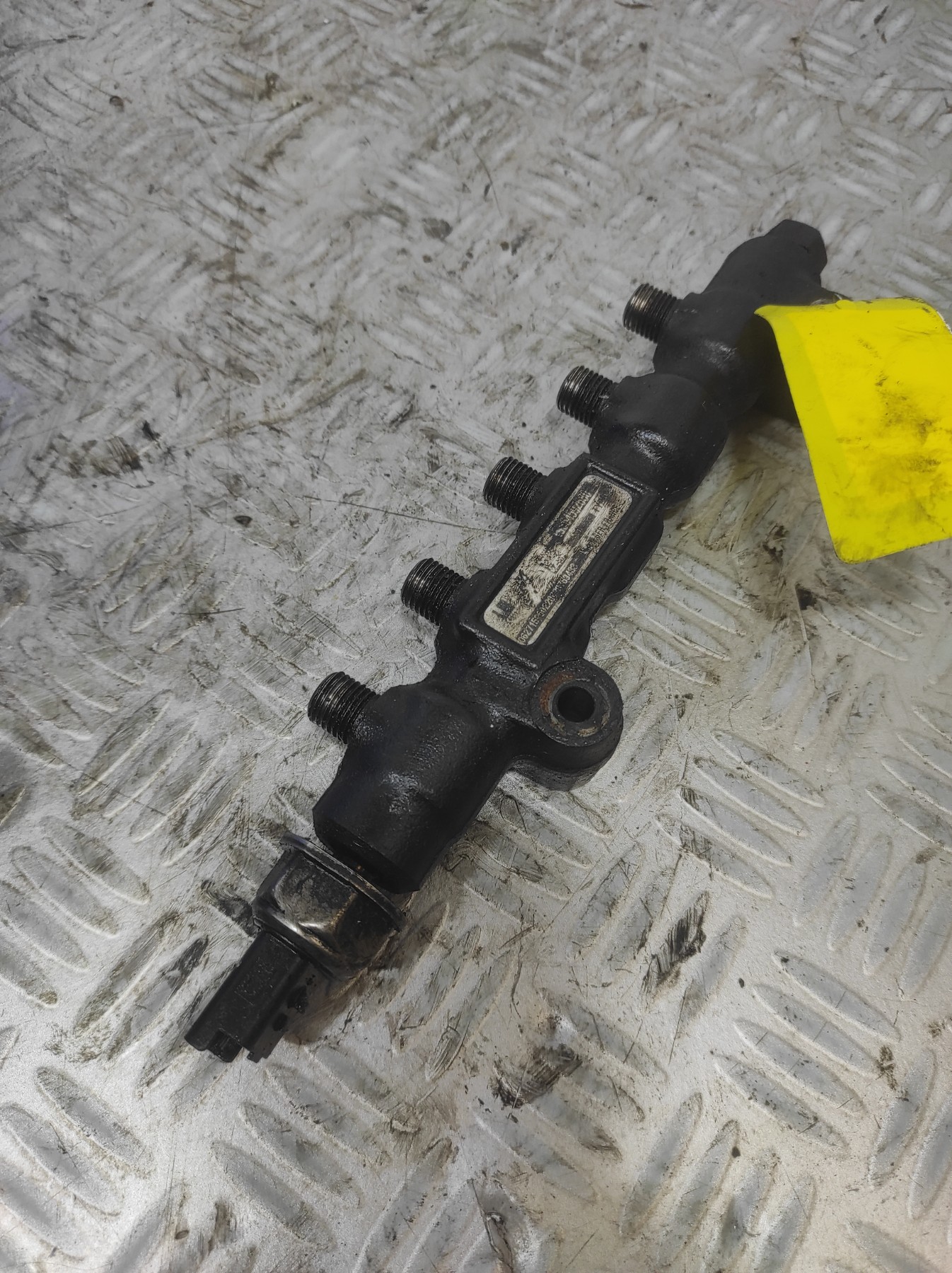 Rampe injection PEUGEOT 308 1 PHASE 2 – 9654592680