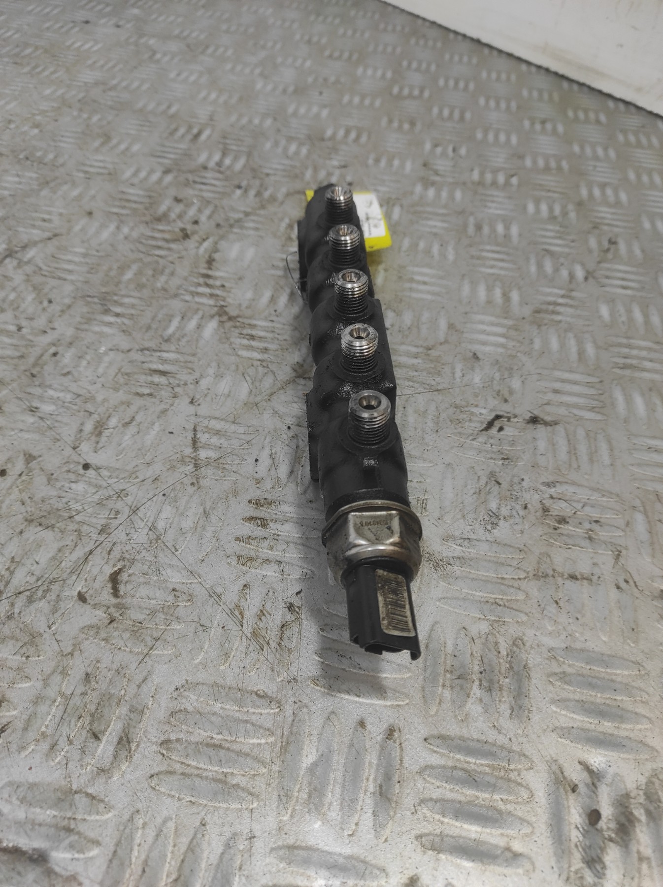 Rampe injection PEUGEOT 308 1 PHASE 2 – 9654592680
