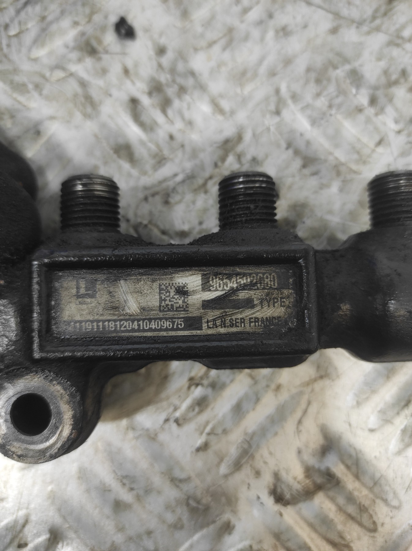 Rampe injection PEUGEOT 308 1 PHASE 2 – 9654592680