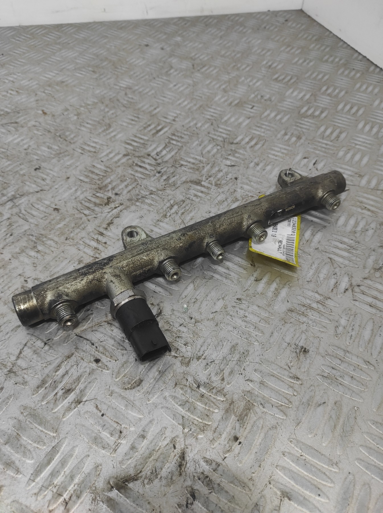 Rampe injection RENAULT SCENIC 1 PHASE 2 – 7700111013