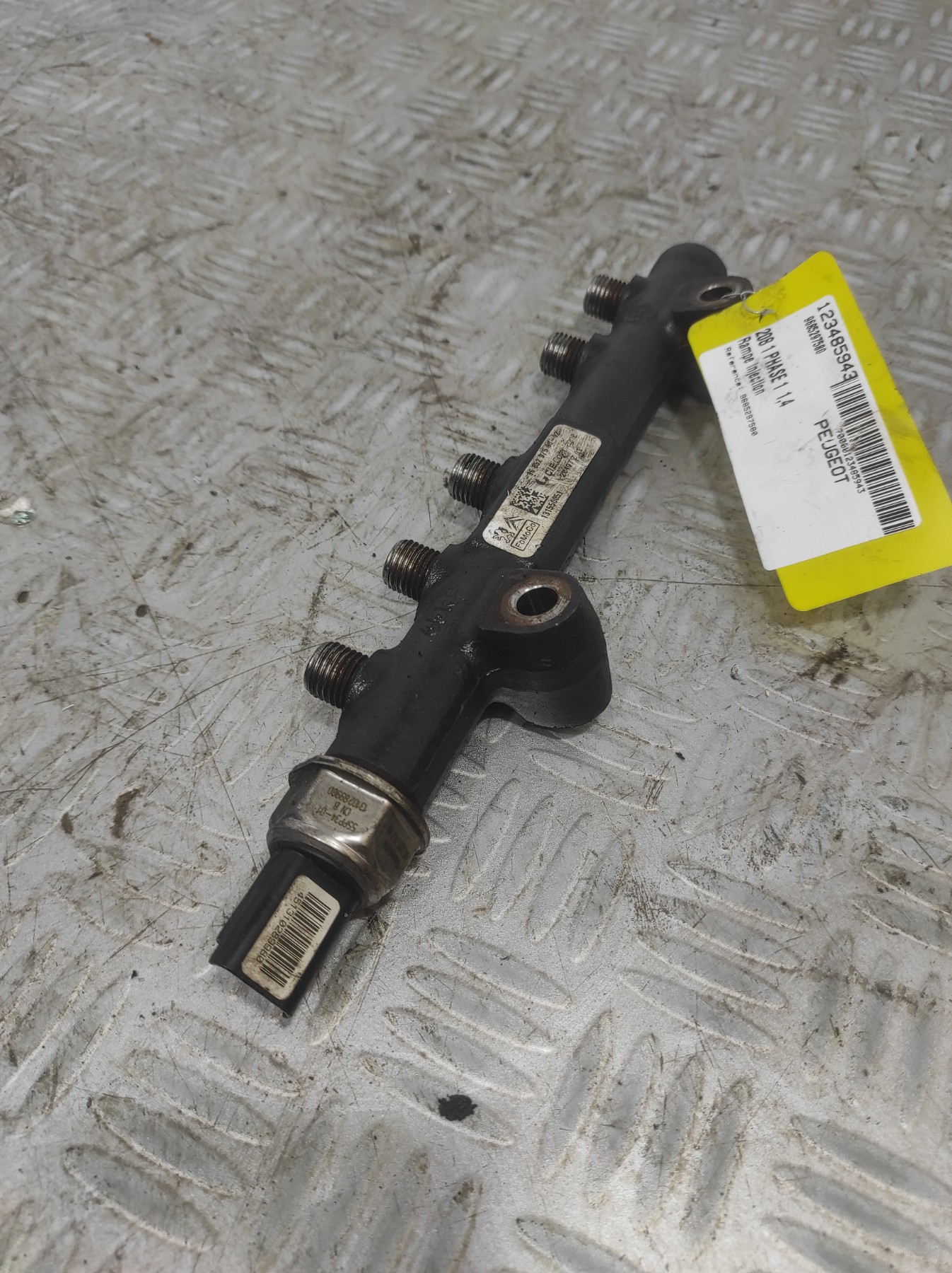 Rampe injection PEUGEOT 208 1 PHASE 1 – 9685297580