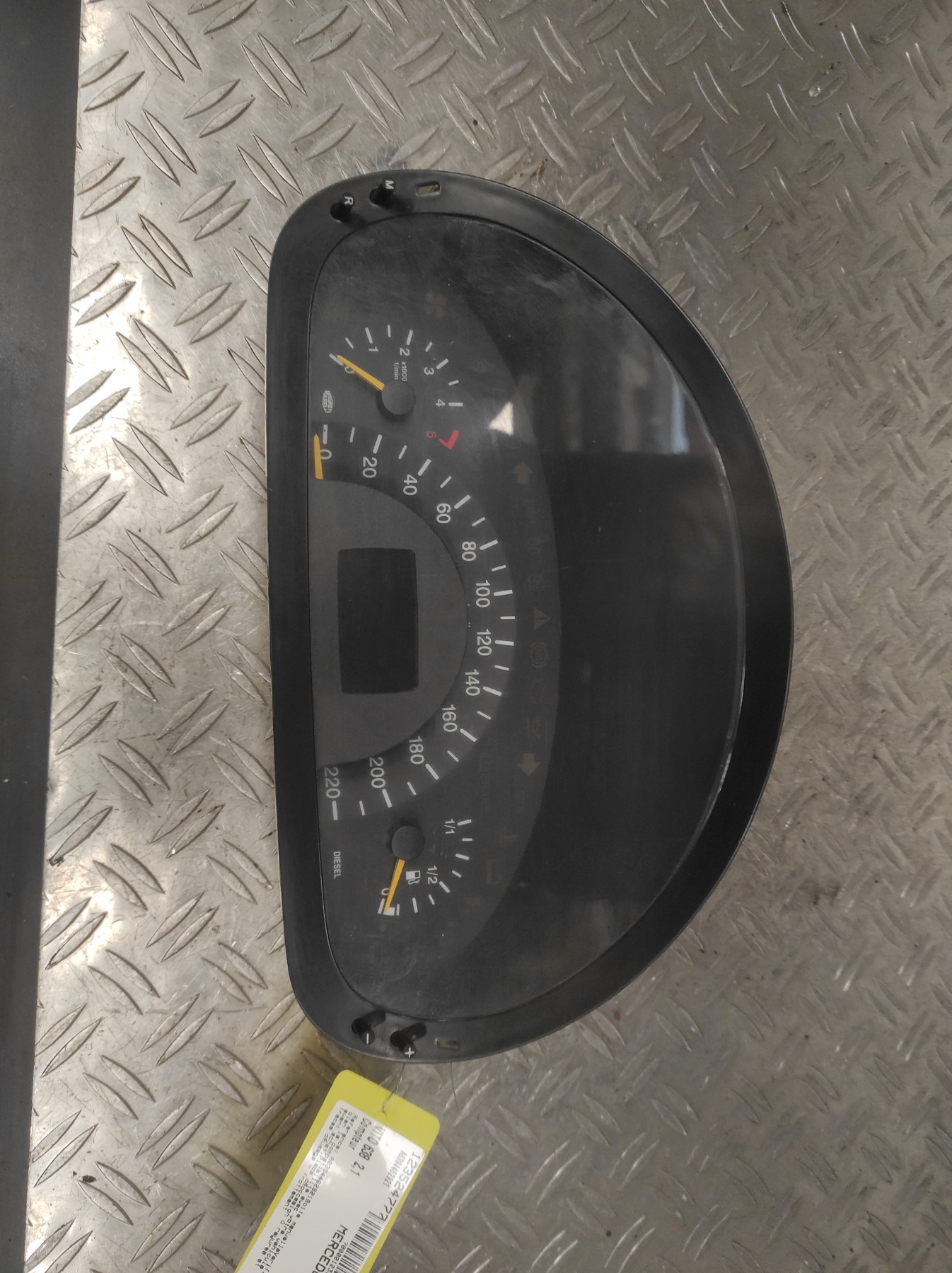 Compteur MERCEDES VITO 638 – A6394462921