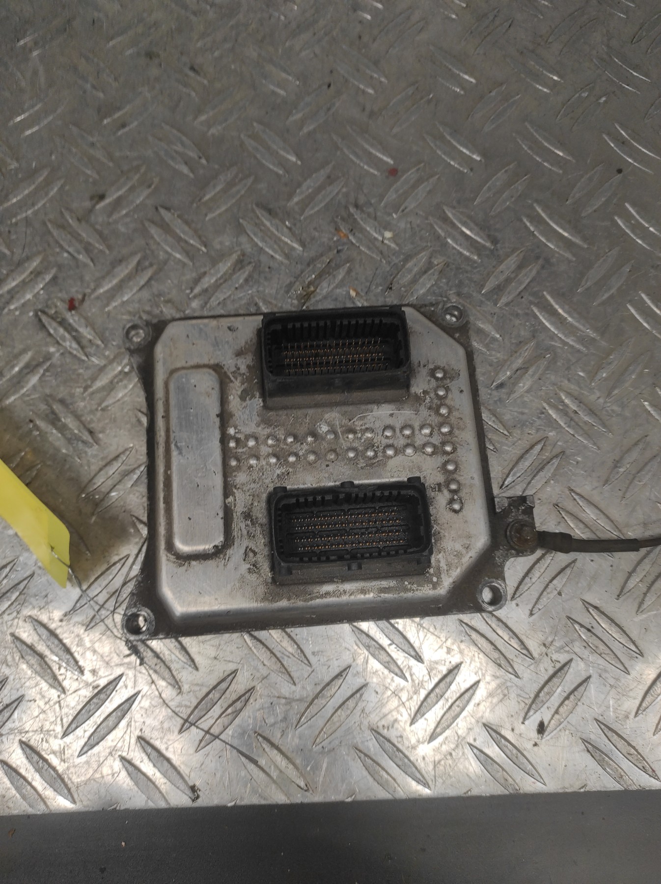 Calculateur moteur OPEL ASTRA H PHASE 1 – 12992406